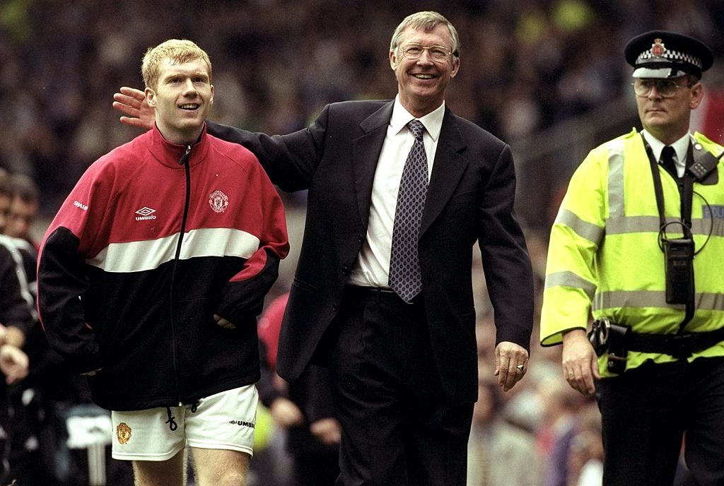 Paul Scholes (left) was at the peak of his powers in 2000
