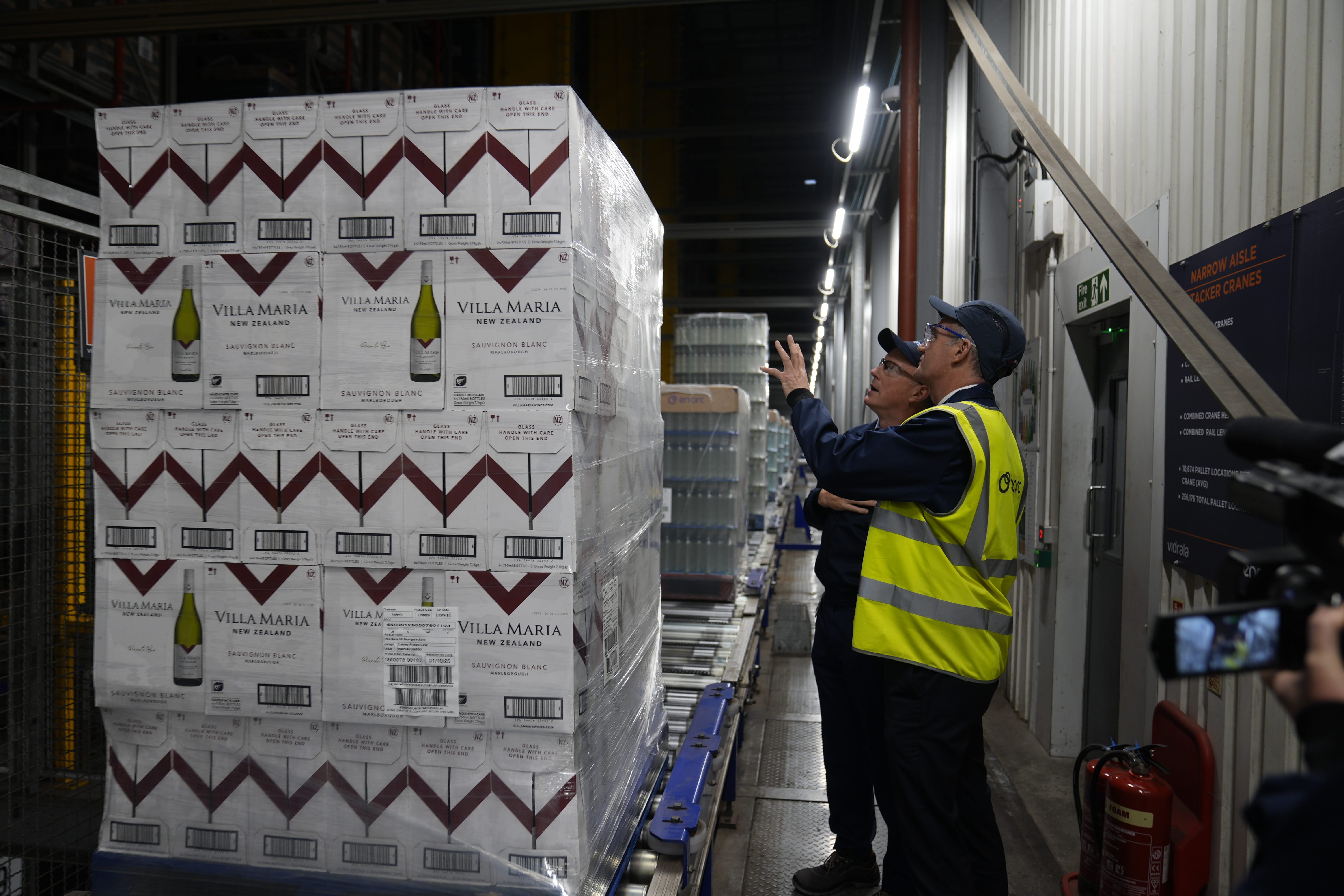 Business Secretary Peter Kyle is given a tour (Peter Byrne/PA)