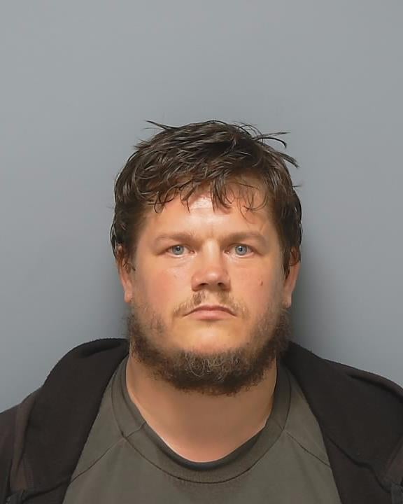 Undated handout photo issued by Hampshire Police of Lee Comley, 39