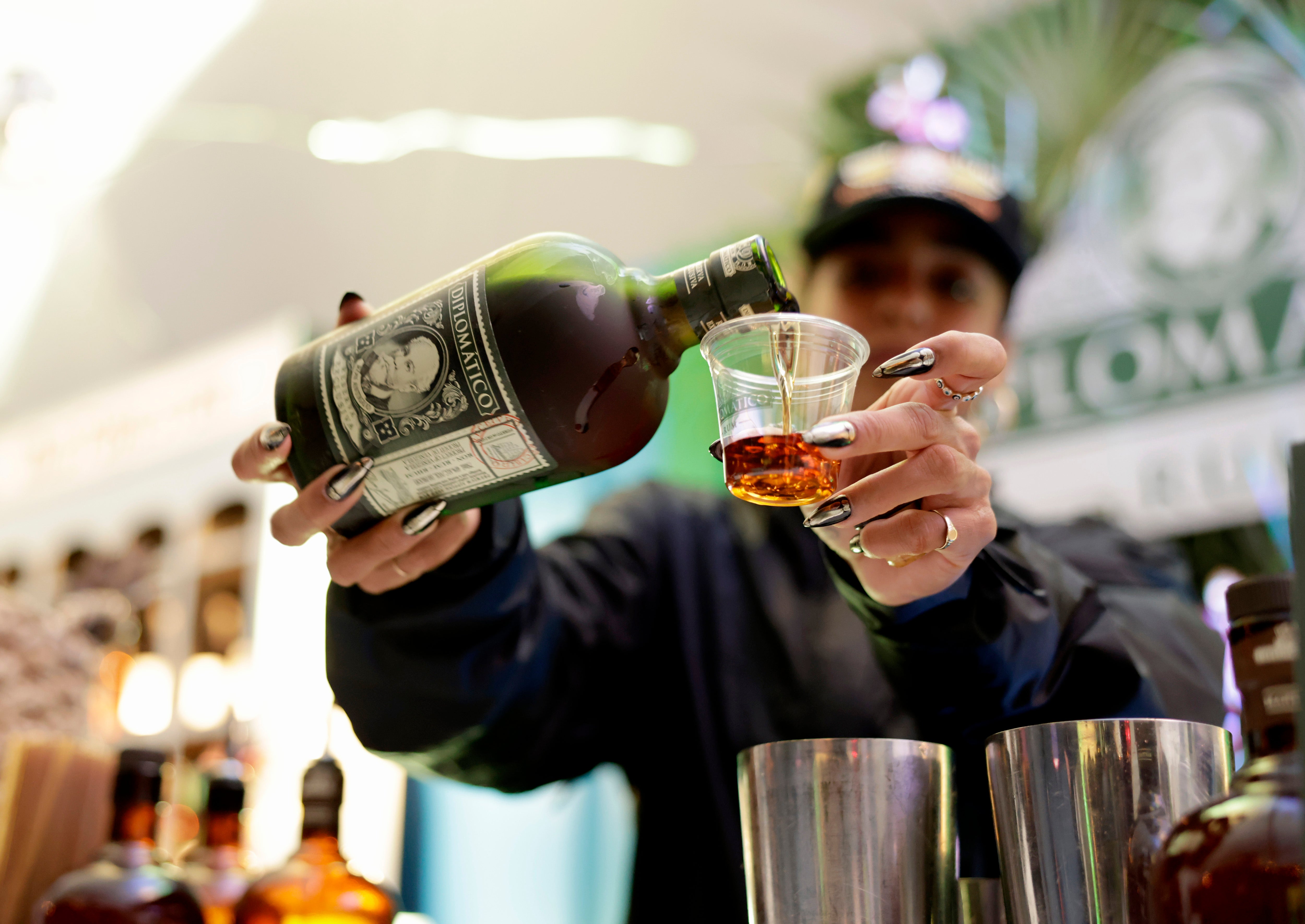 A stunning percentage of Americans is either unaware of or doesn’t believe in a link between alcohol and getting cancer, doctors warn