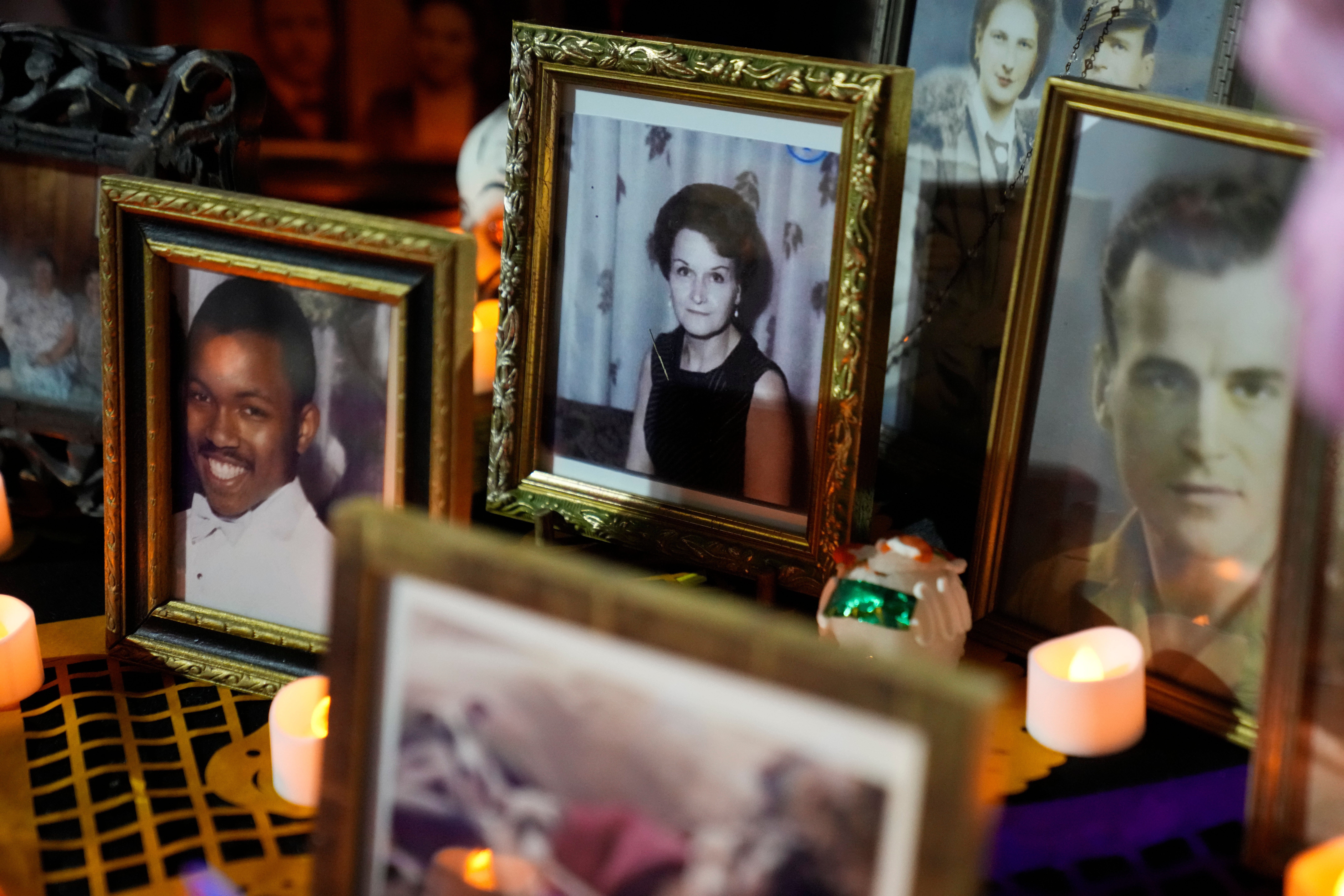 Dia De Los Muertos Ofrendas