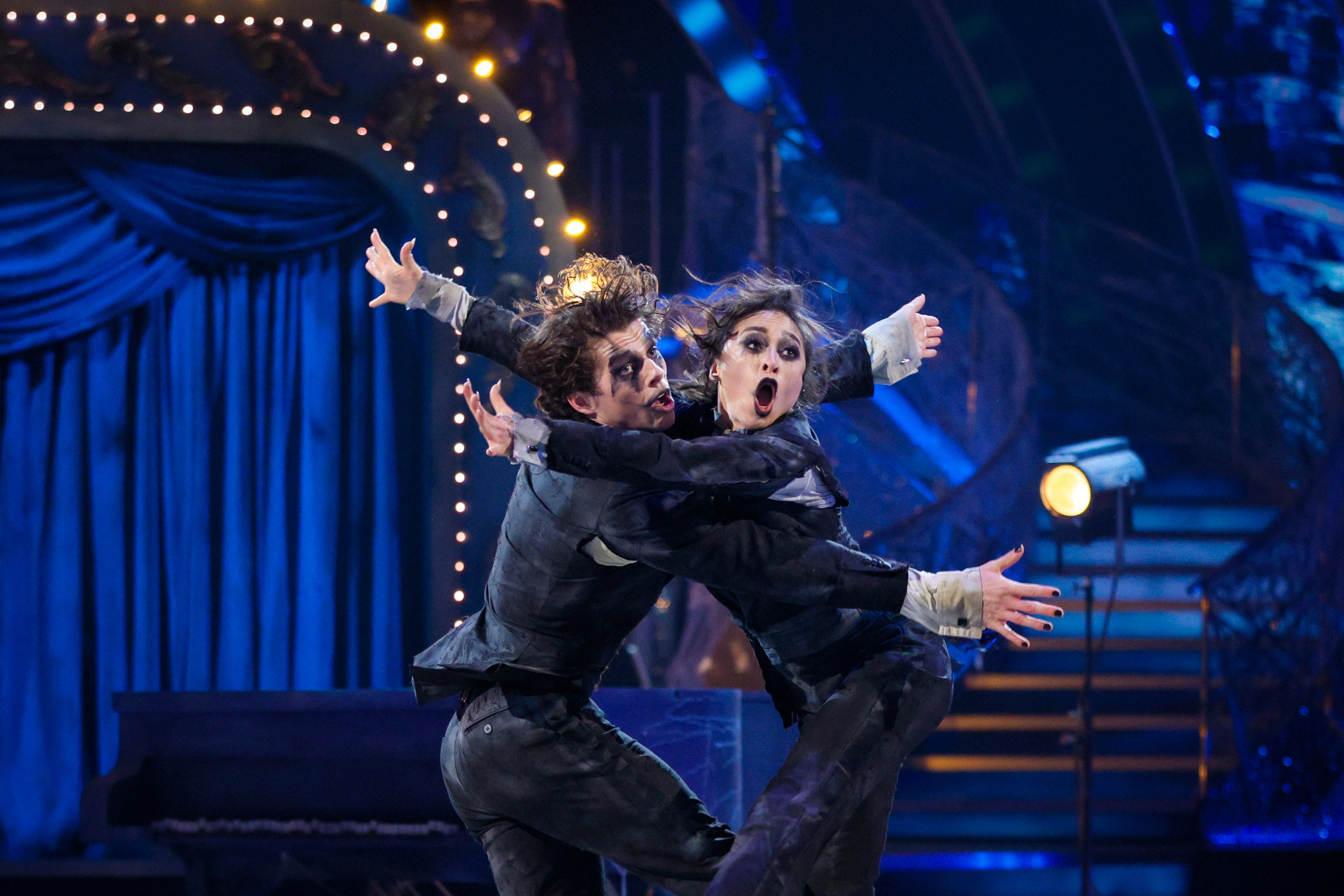 Звезда серије 'Строго' Луис Коуп постигао је први савршен резултат у сезони 2025. у шестој недељи емисије