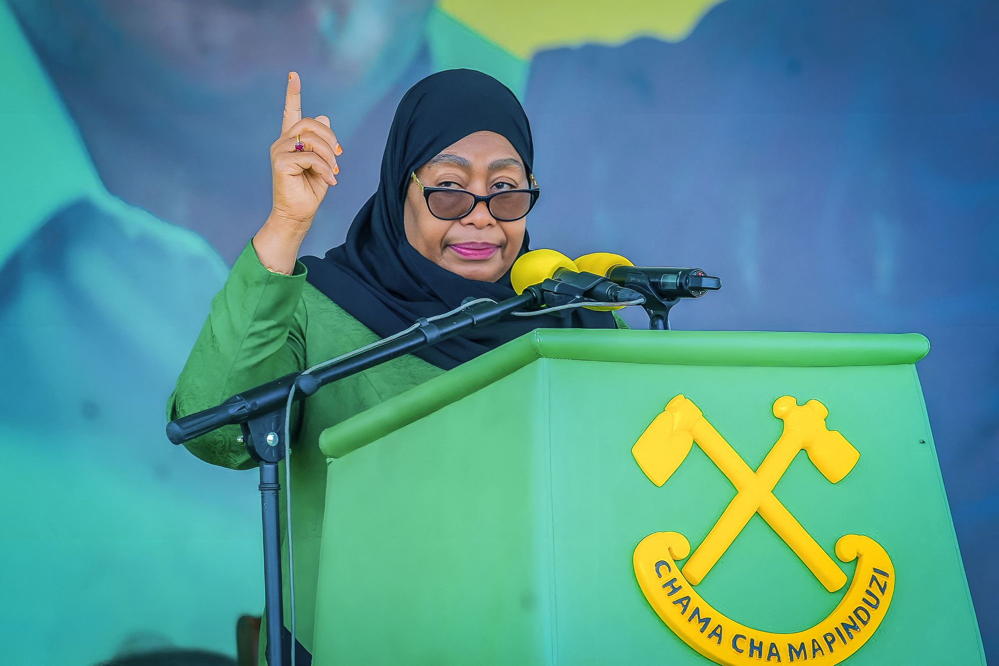 Tanzania’s ruling party Chama Cha Mapinduzi (CCM) presidential candidate and incumbent, Samia Suluhu Hassan, delivers her remarks during the party’s closing campaign rally