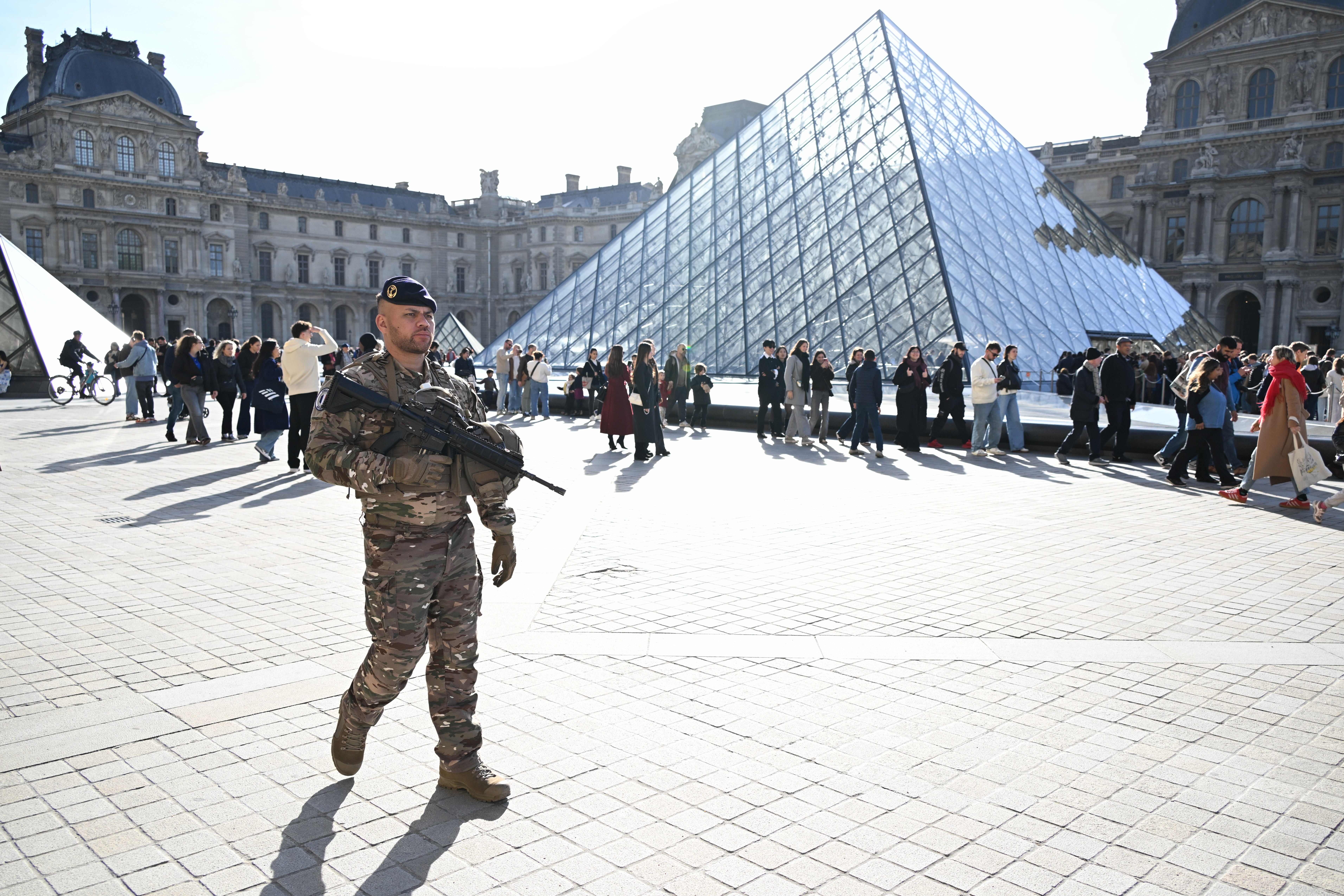 FRANCIA-LOUVRE