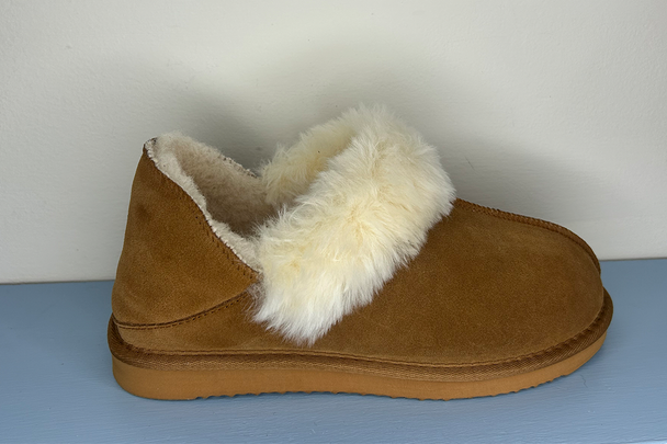 Best slippers IndyBest review Fatface folddown tan sheepskin slippers