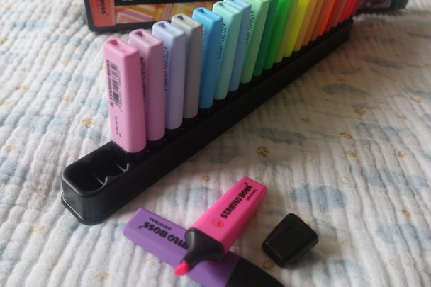 Best gift for teenagers IndyBest review Stabilo highlighter arty desk set