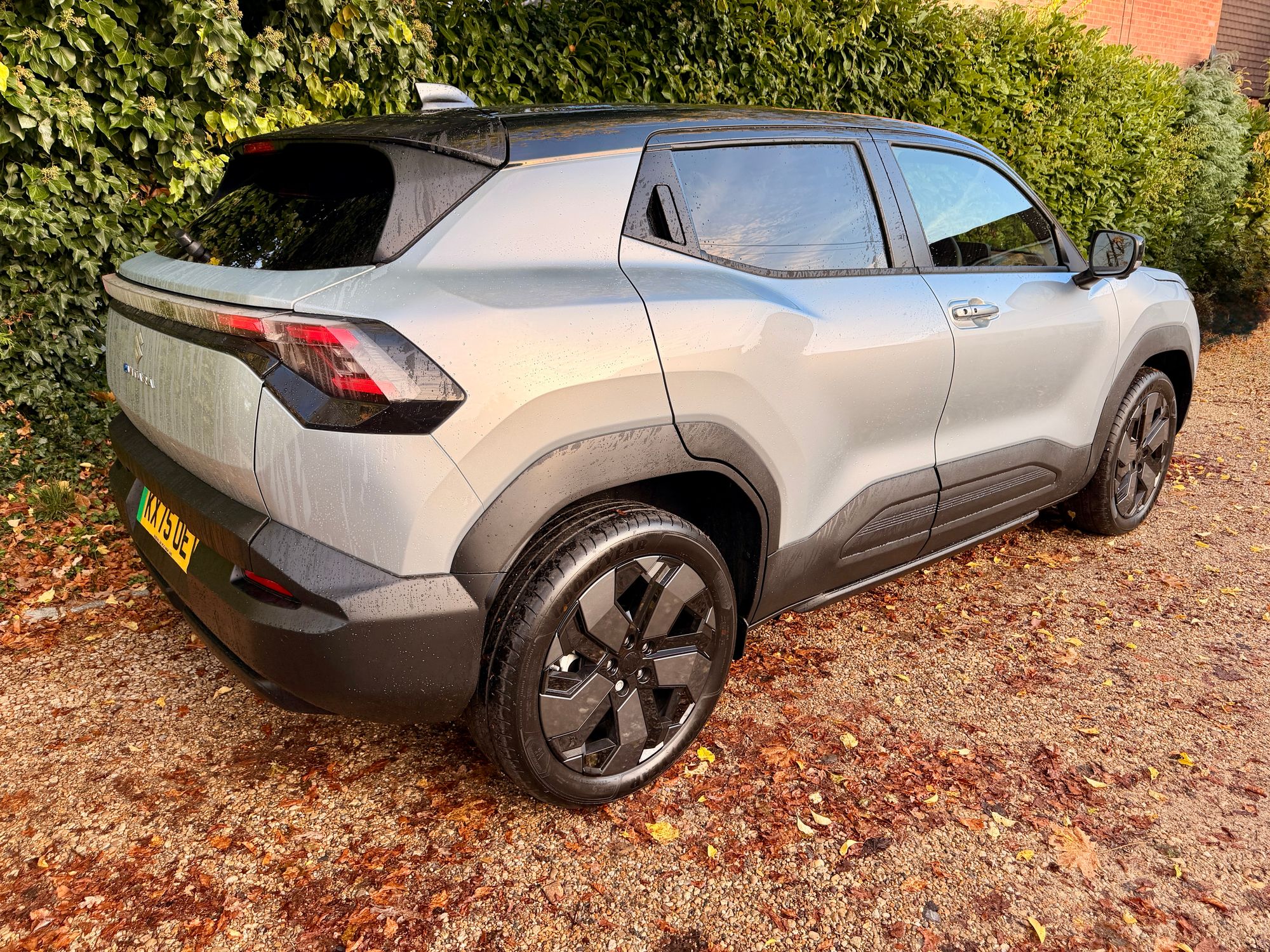 The Suzuki e Vitara has chunky 4x4 looks that are bang up to date