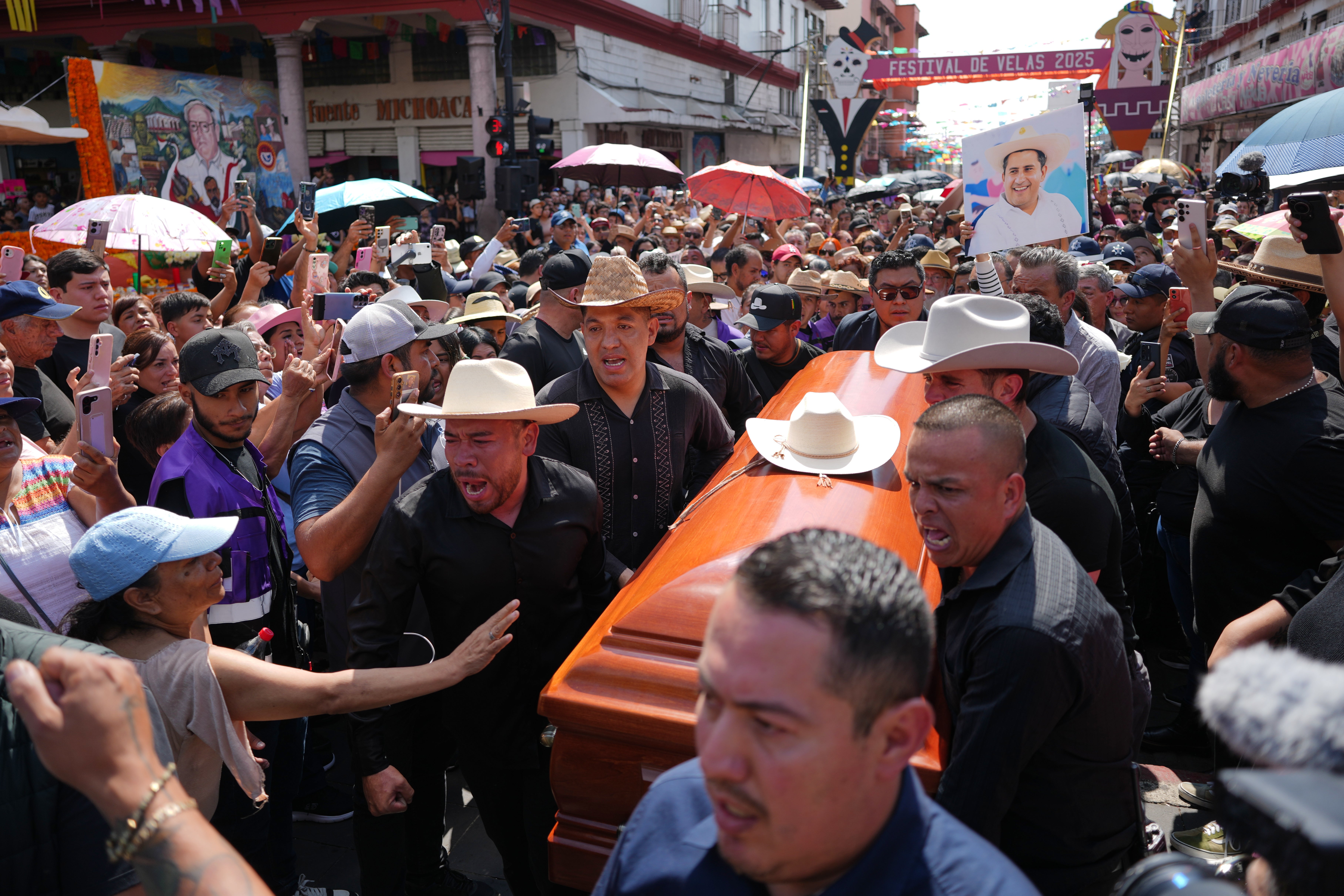 Casket for Mayor Carlos Alberto Manzo
