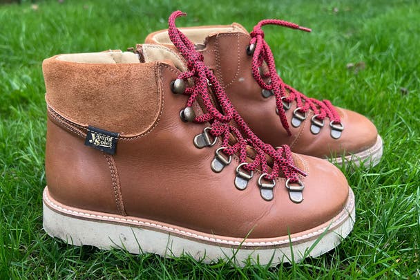 best kids walking boots indybest review Young Soles Eddie ankle-high hiking boot