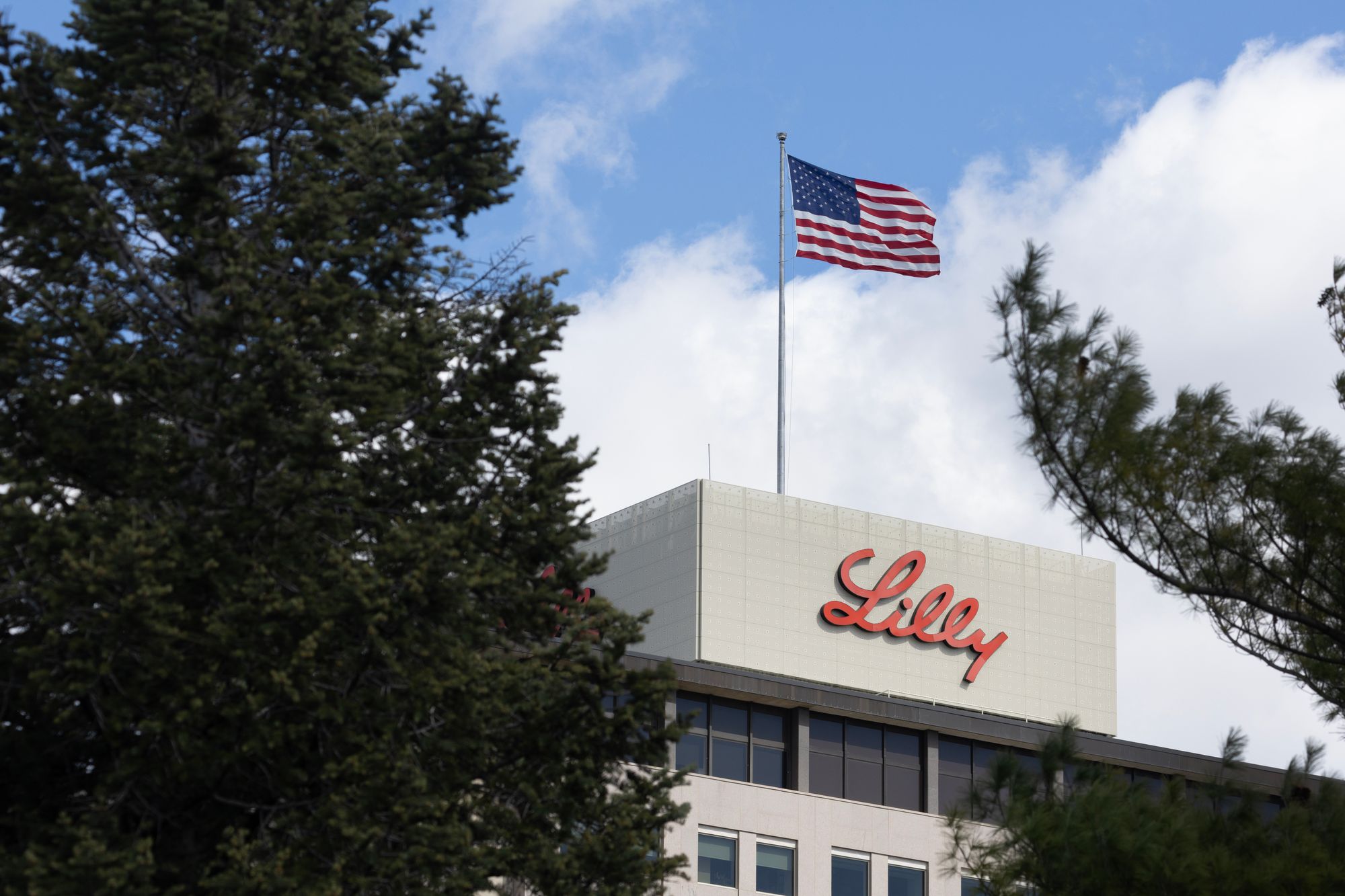 Drugmaker Eli Lilly and Company announced promising results for its next-generation weight loss drug on Thursday, with patients losing up to 20.1 percent of their body weight