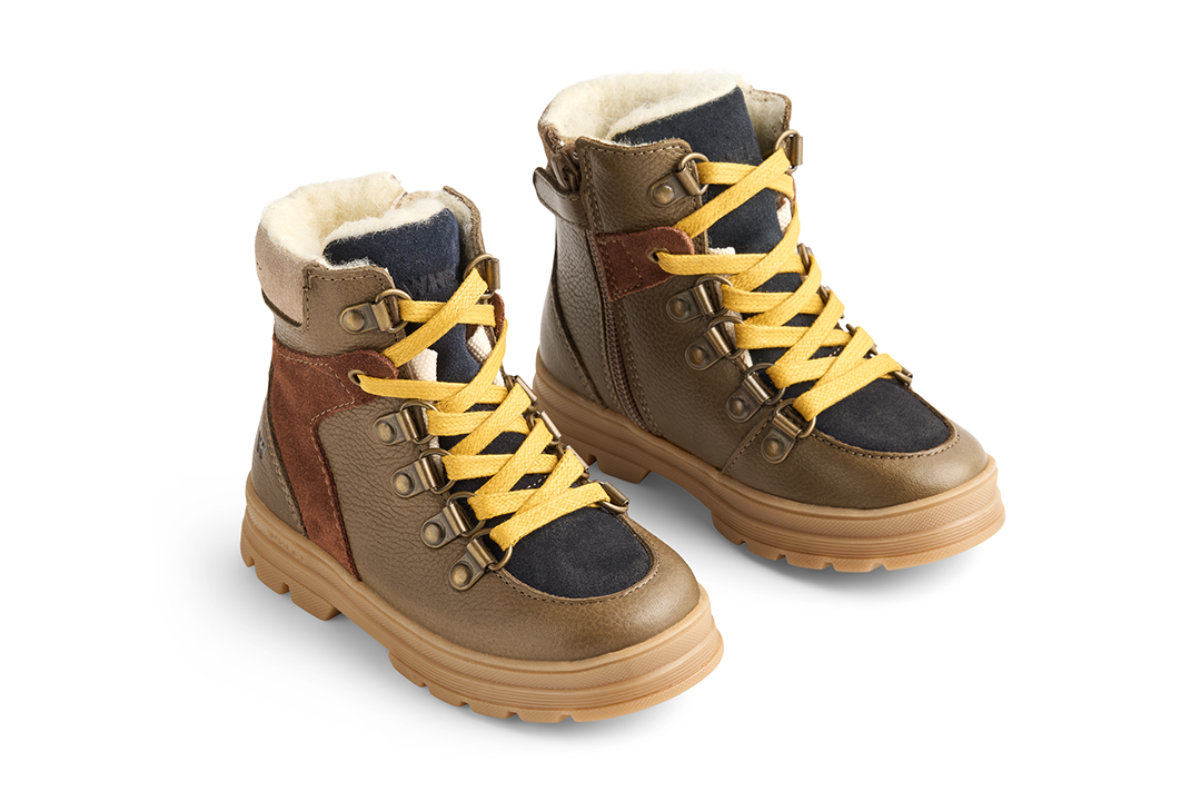 Best kids' snowboots Indybest review Wheat Toni hiker tex winterboot