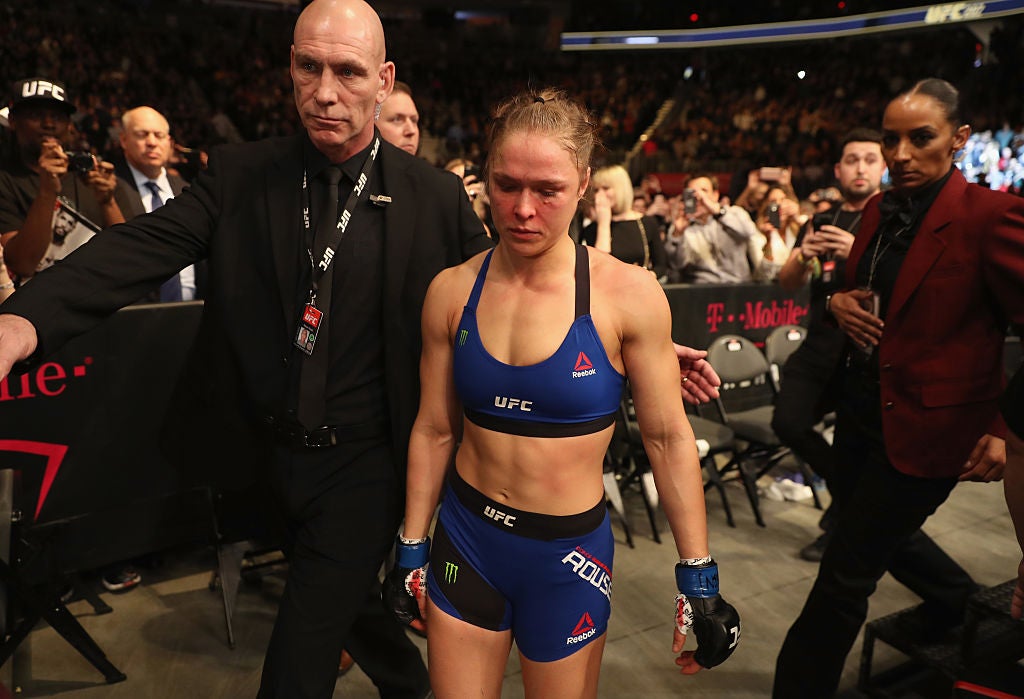 Ronda Rousey byla důrazně poražena Amandou Nunes, než opustila tento sport