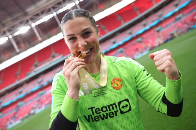 <p>Mary Earps won the FA Cup in her final season at Manchester United and now returns with new club PSG </p>