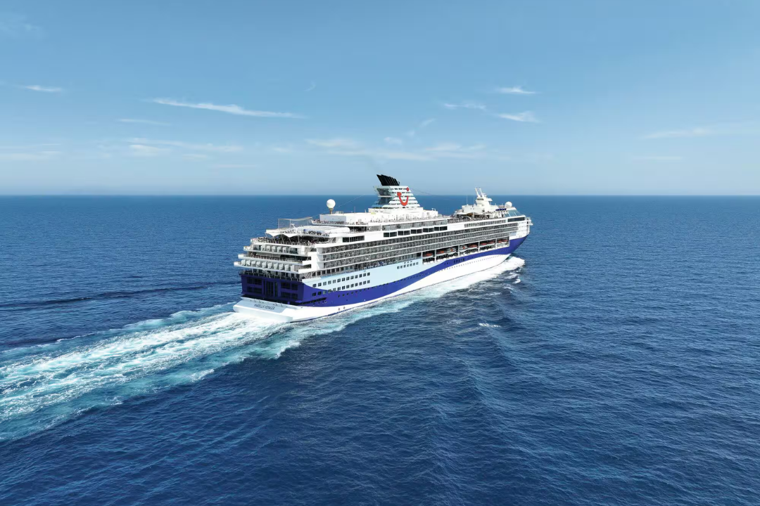 <p>Planning your cruise in advance gives you more flexibility on dates and cabin types but you can also grab last-minute deals</p>