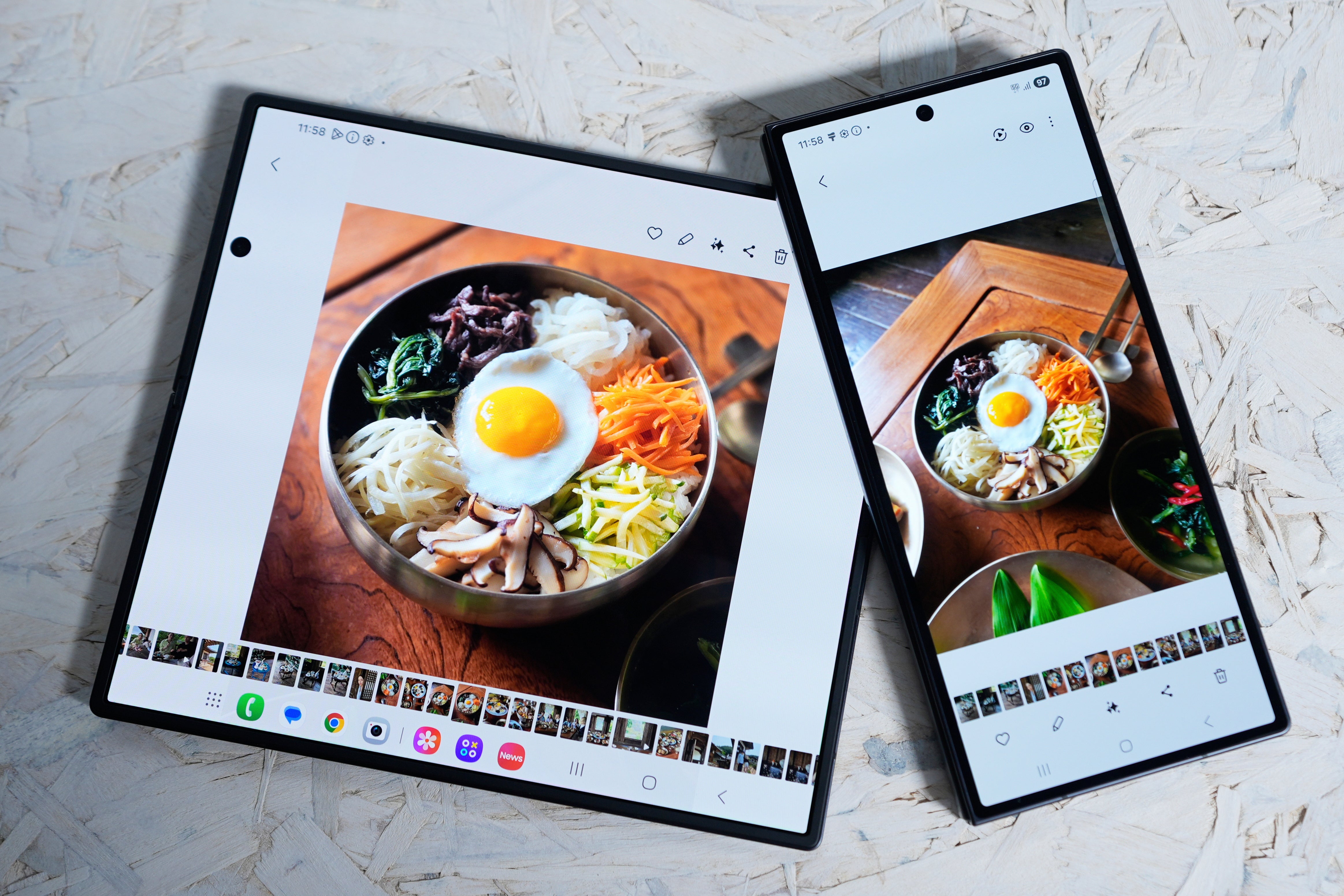 YE-Holiday Gift Guide-Tech