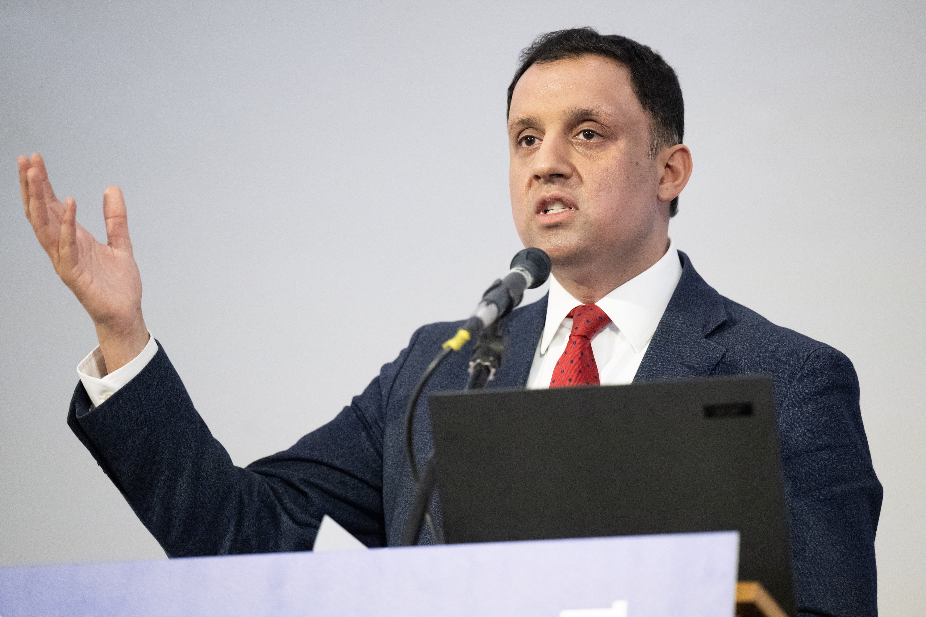 Anas Sarwar said social media is fuelling a ‘mental health emergency’