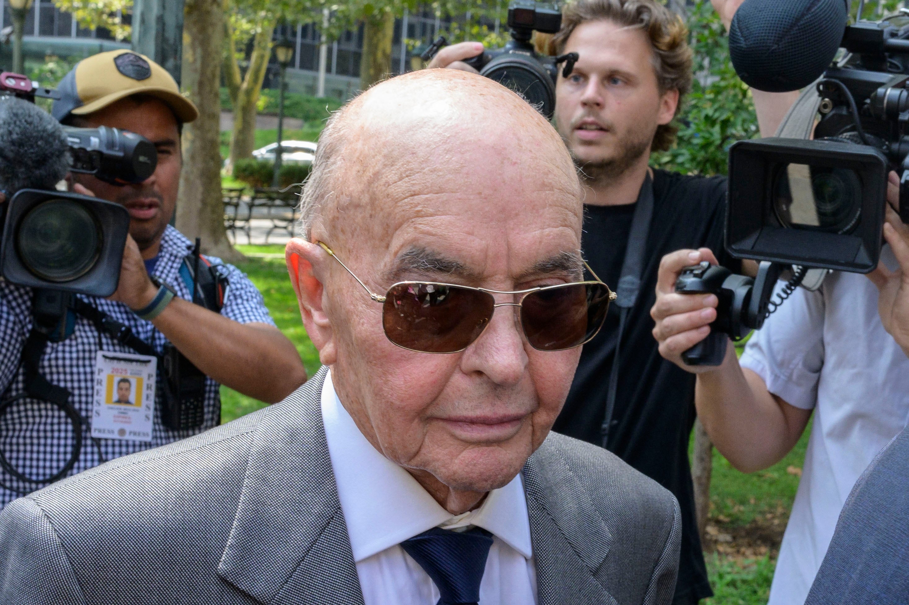 The White House is due to publish Lewis’s pardon on Thursday