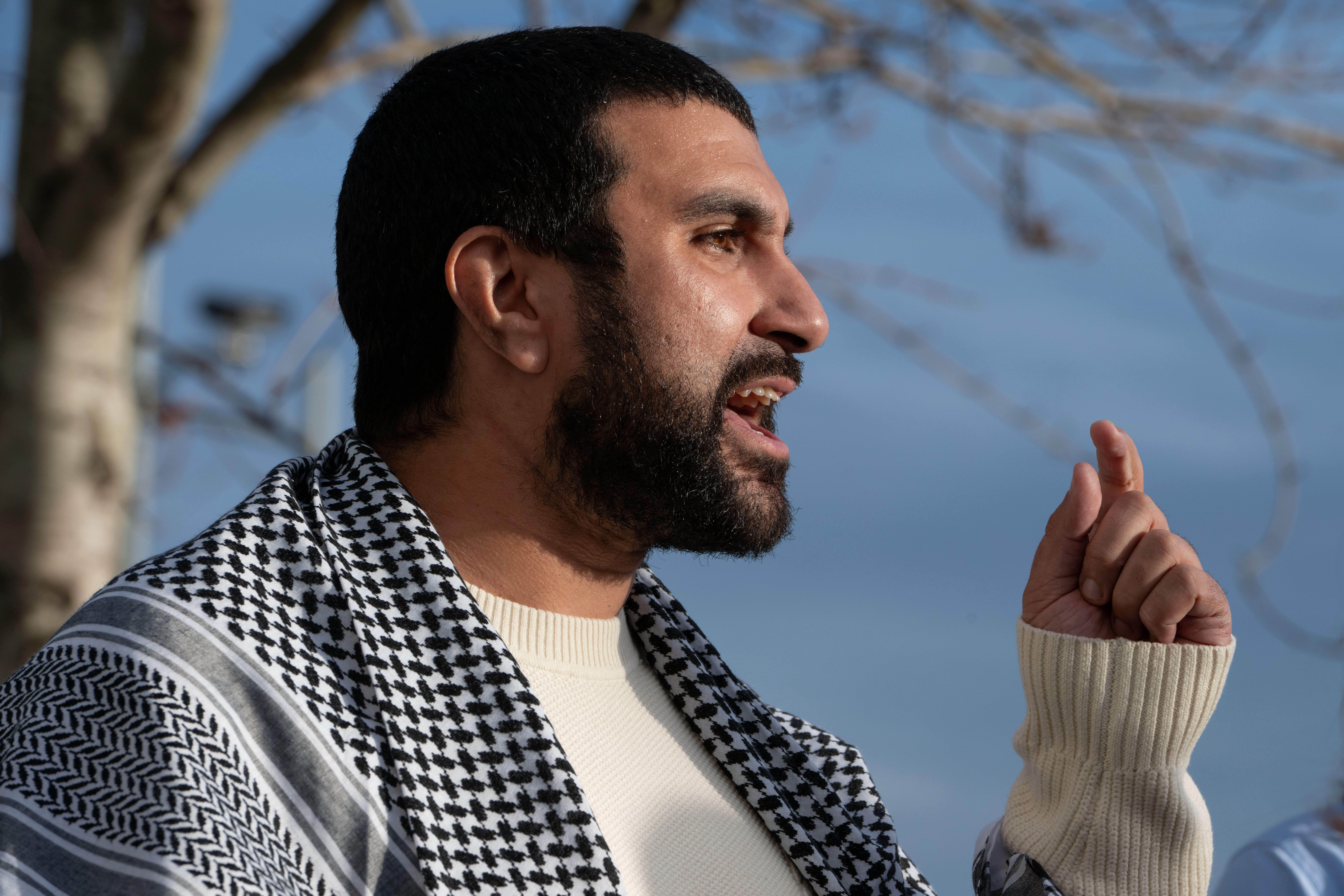 Immigration Commentator Detained