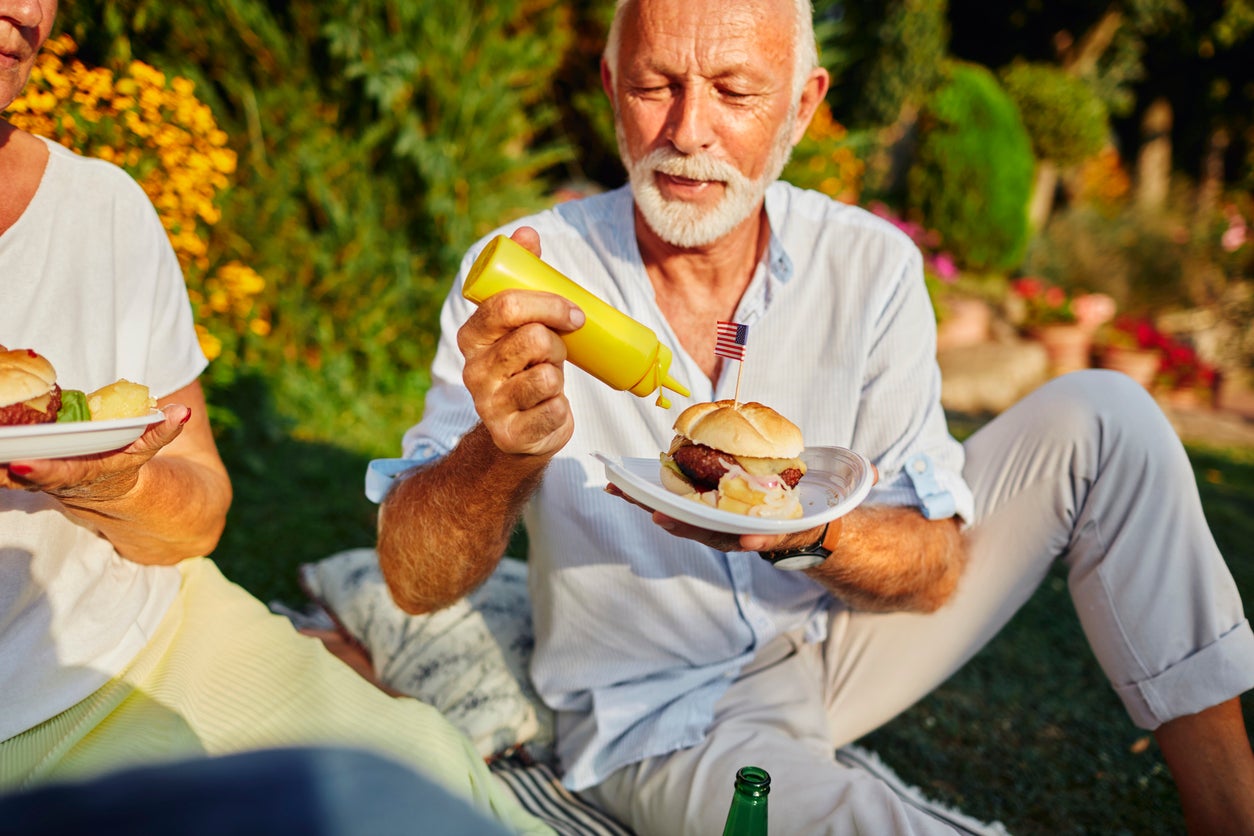 A mostarda é usada na culinária há milhares de anos. Mas também era um remédio antigo para gripes e resfriados.