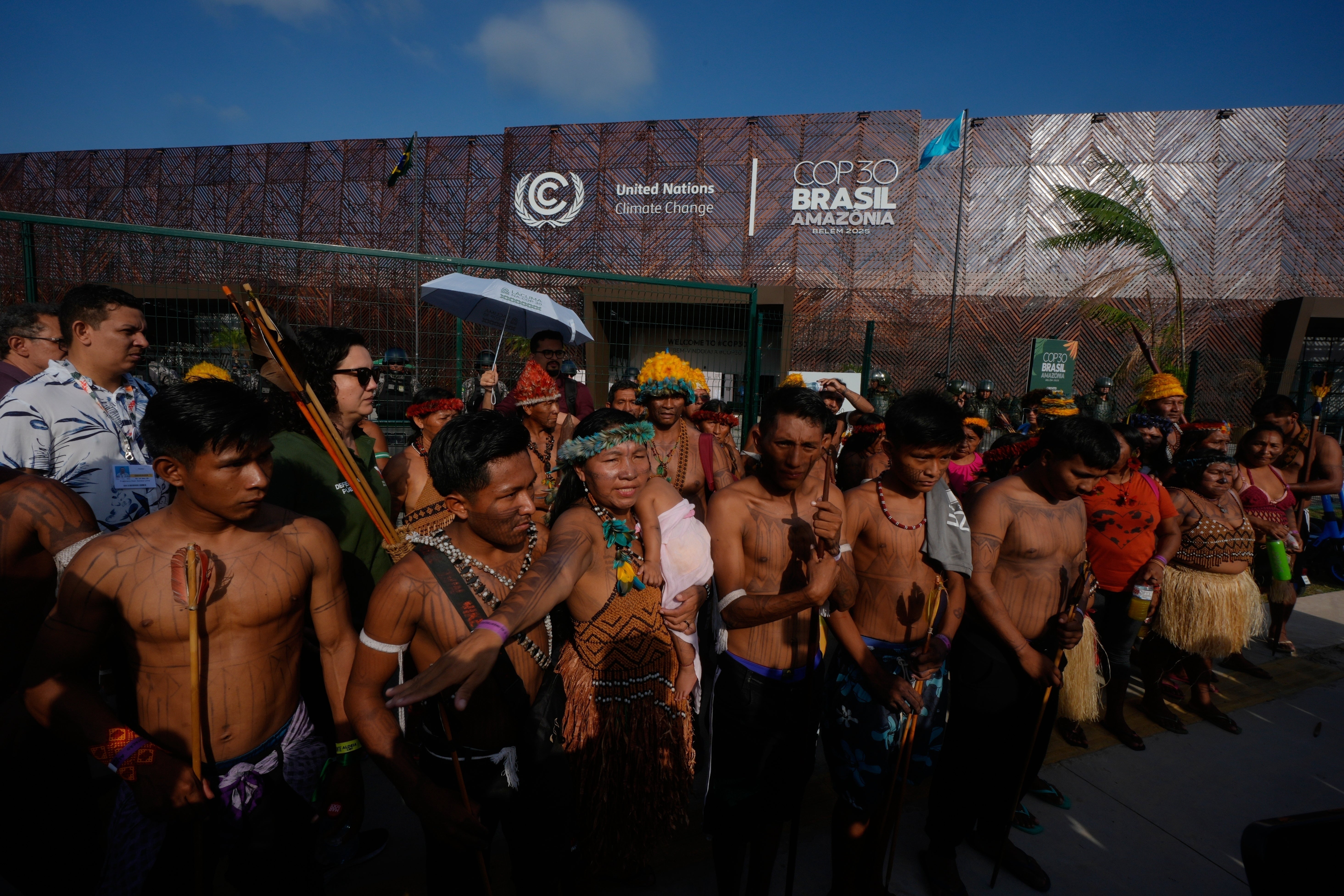 Around 100 members of the Munduruku people blocked the entrance to Cop30, presenting a list of demands that included the cancelling of carbon market projects