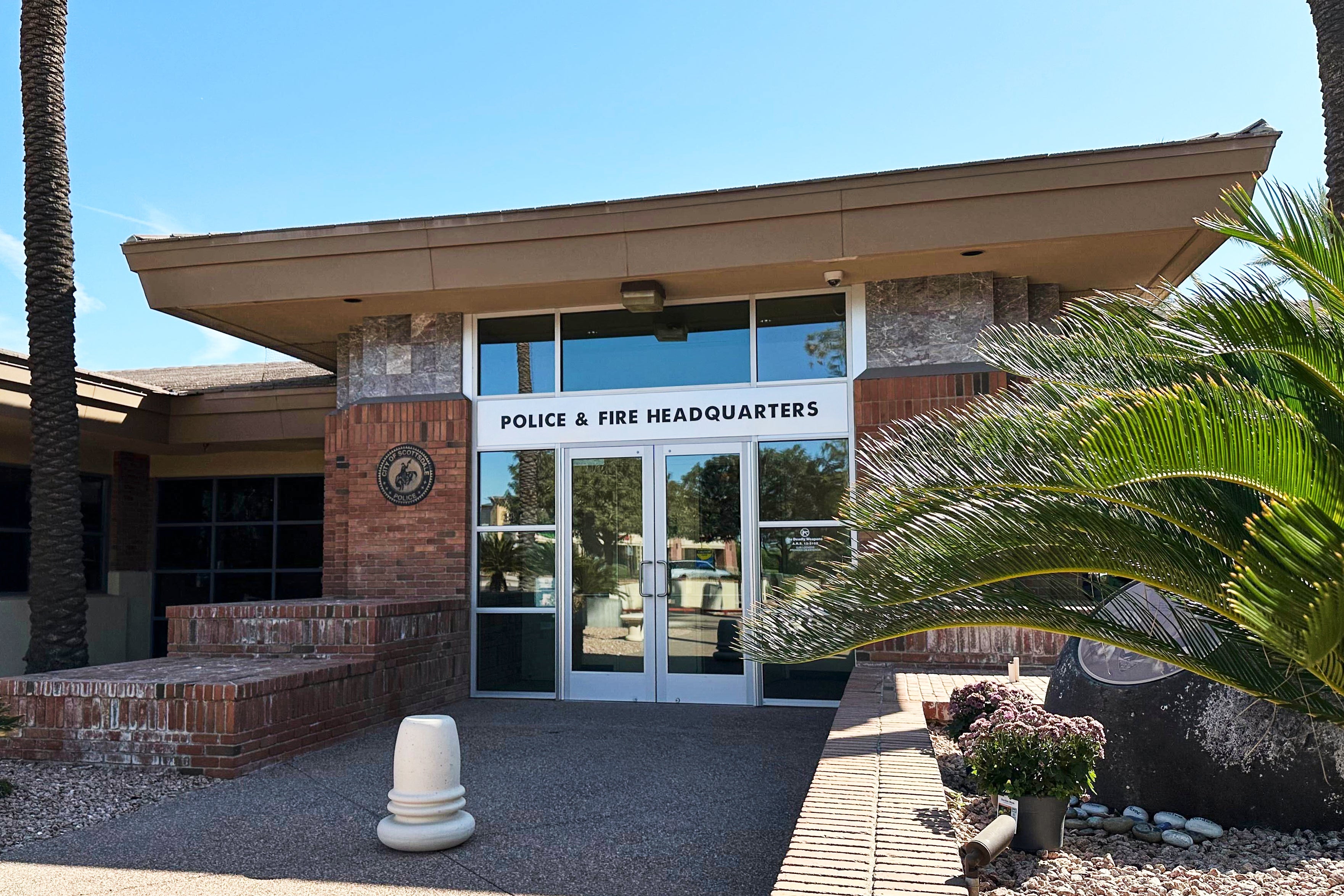 American Fugitive France