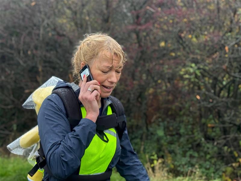 O Príncipe William parabenizou a apresentadora da BBC Radio 2 por seu desafio, que arrecadou mais de £ 4 milhões