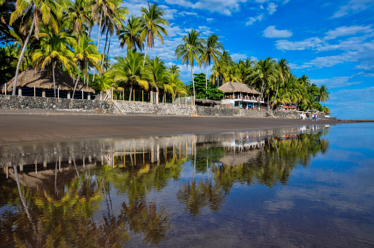 Volcanic sands on El Zonte’s beach