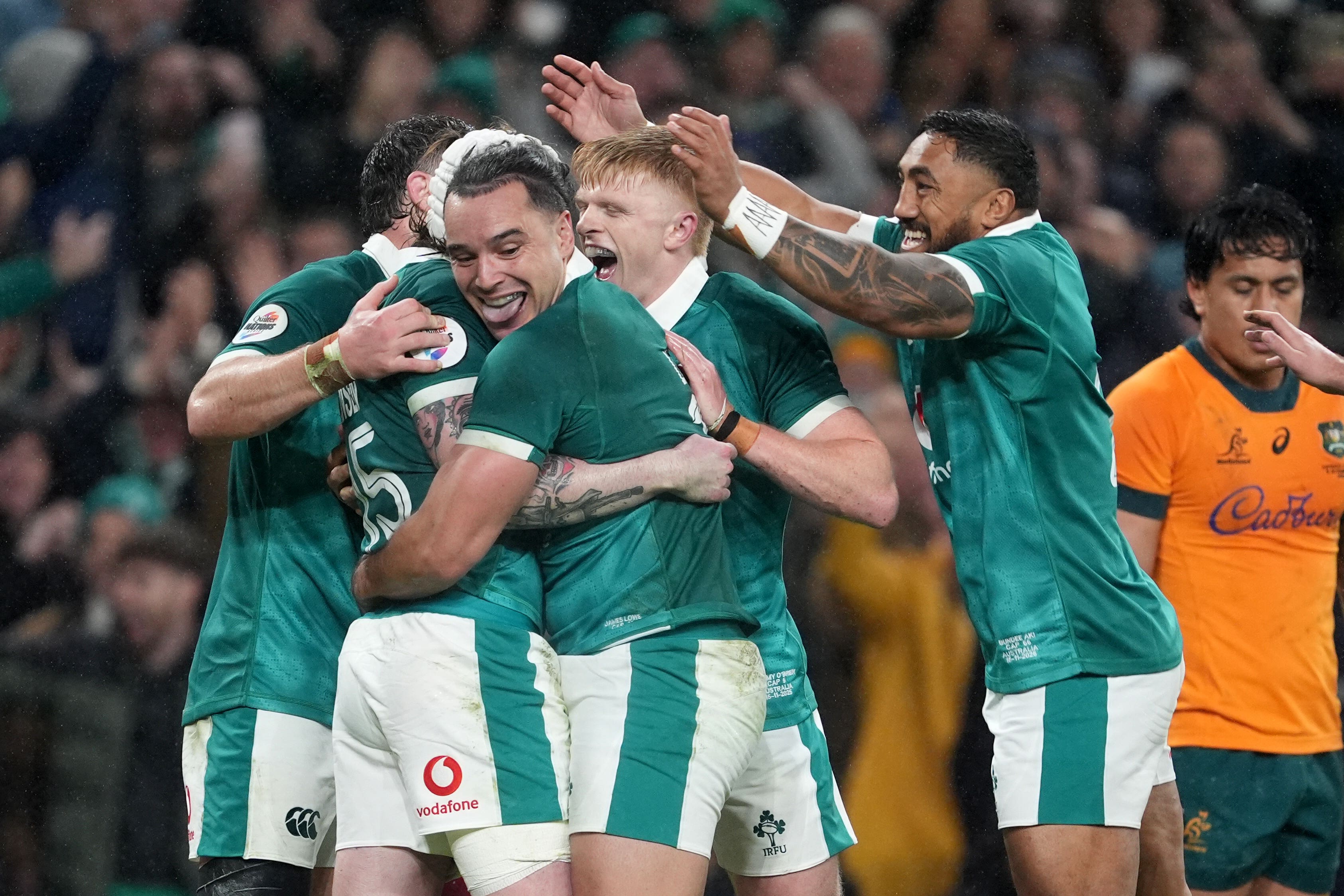 Ireland roared past Australia