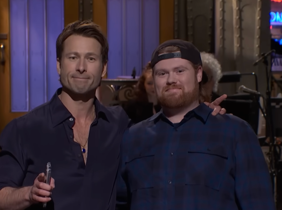 Glen Powell brought a UPS driver on stage during his SNL monologue November 15