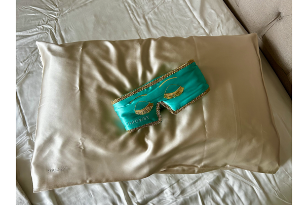 best silk bedding indybest review Drowsy silk pillowcase