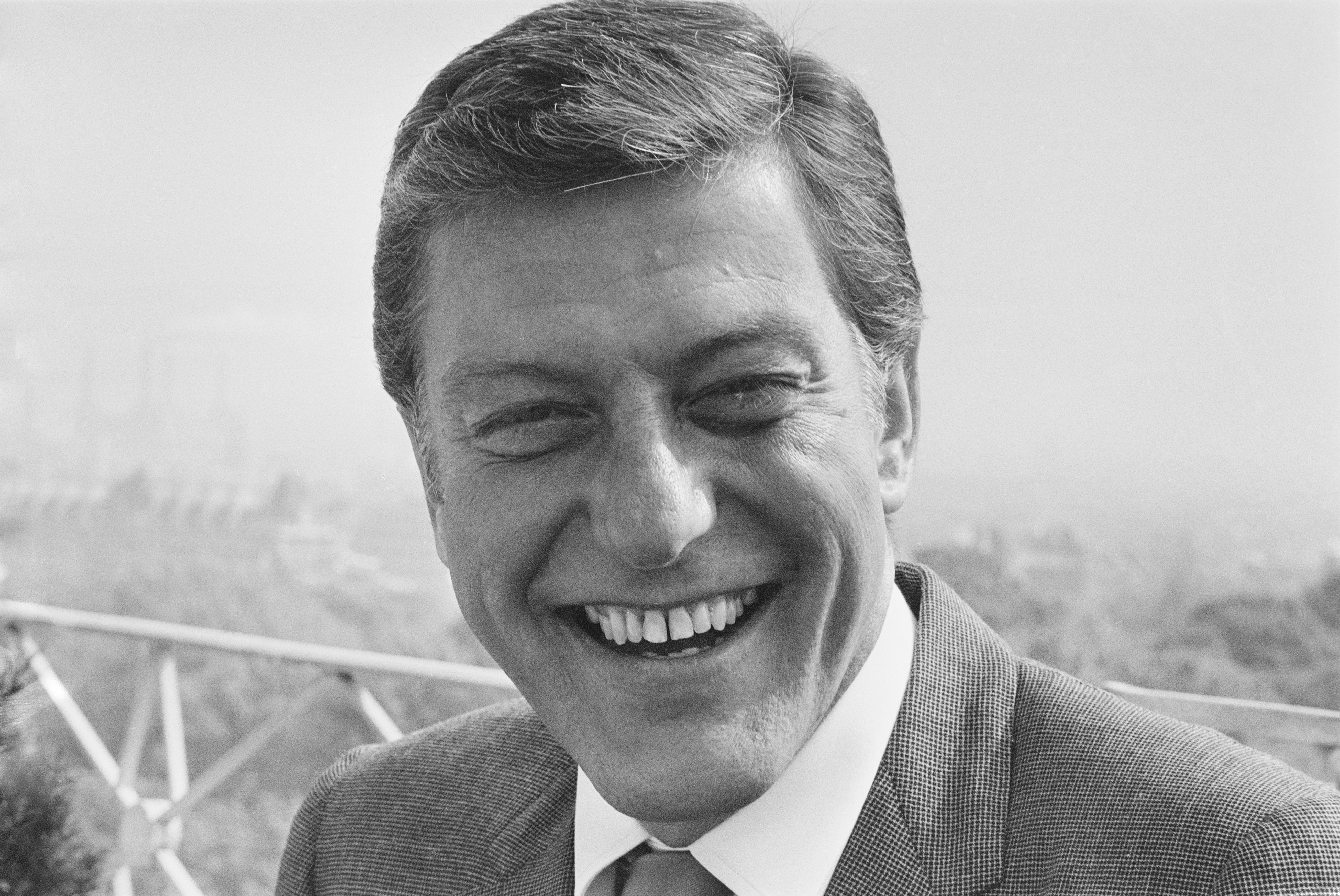 Dick Van Dyke é mais conhecido por estrelar filmes como ‘Mary Poppins’ e ‘Chitty Chitty Bang Bang’.