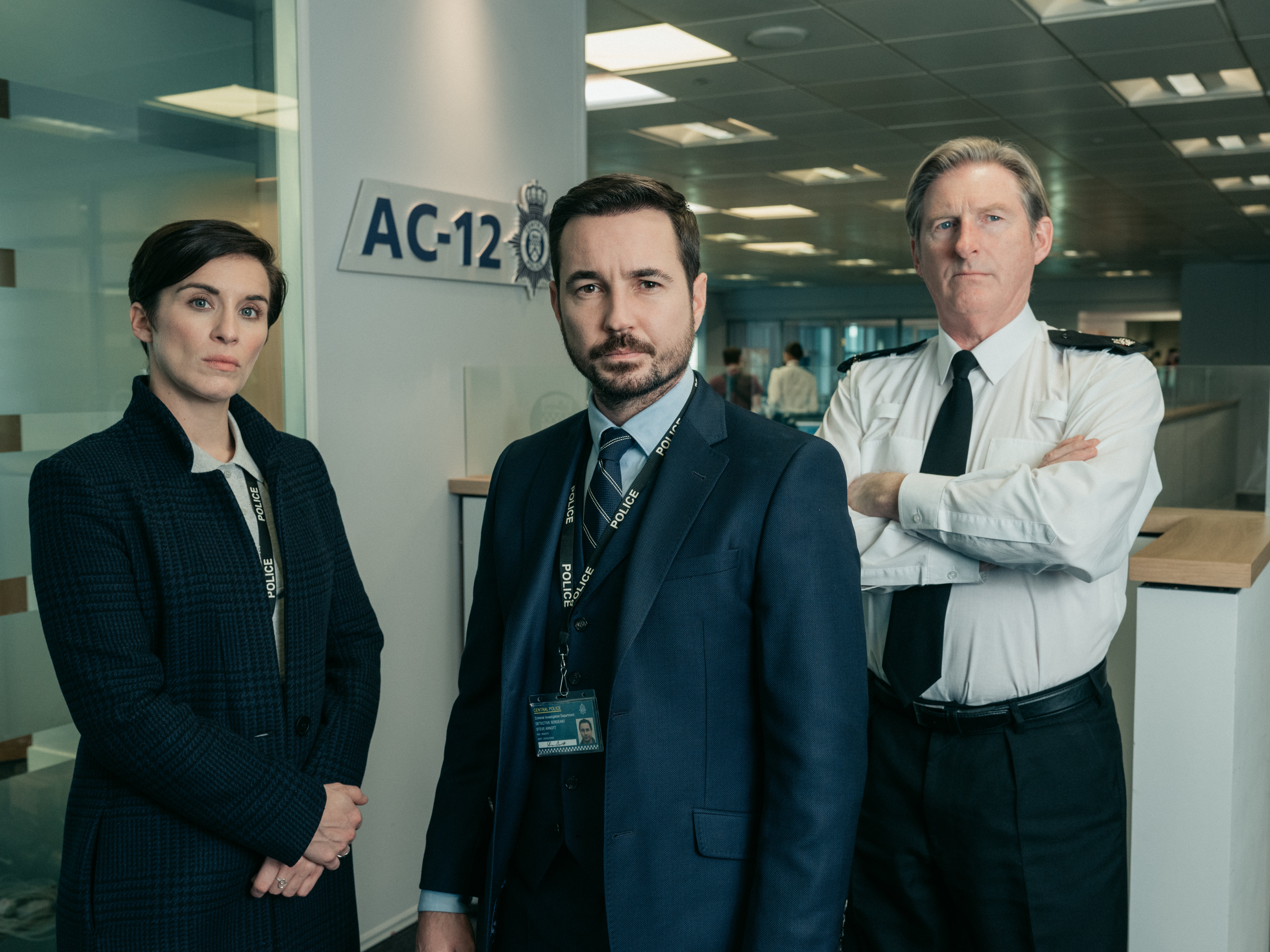 Com as co-estrelas de 'Line of Duty' Vicky McClure e Adrian Dunbar
