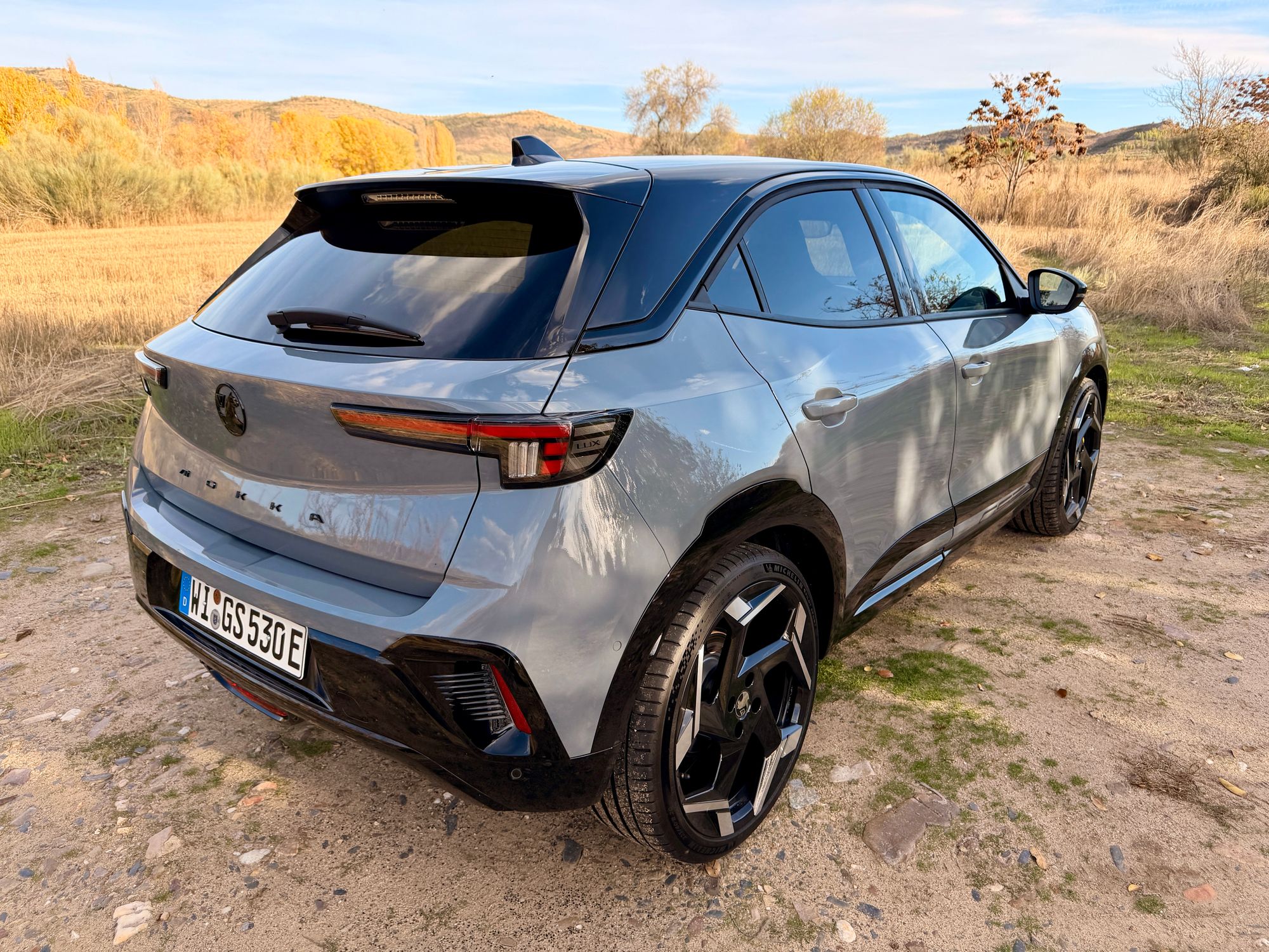 The need to keep range up means no wild body kit that will increase drag on the Mokka GSi