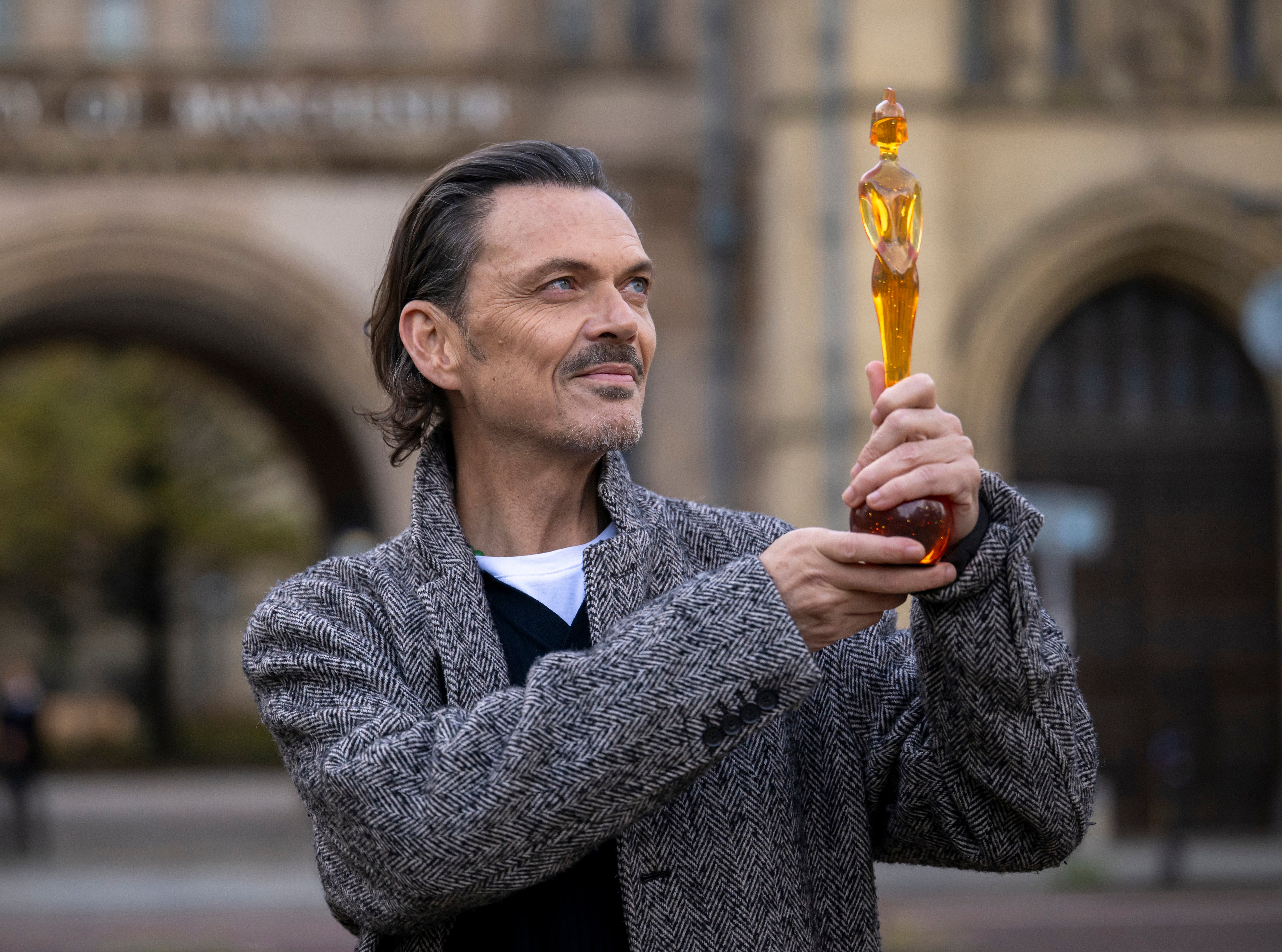 The amber trophy is a nod to Manchester’s iconic worker bee mascot