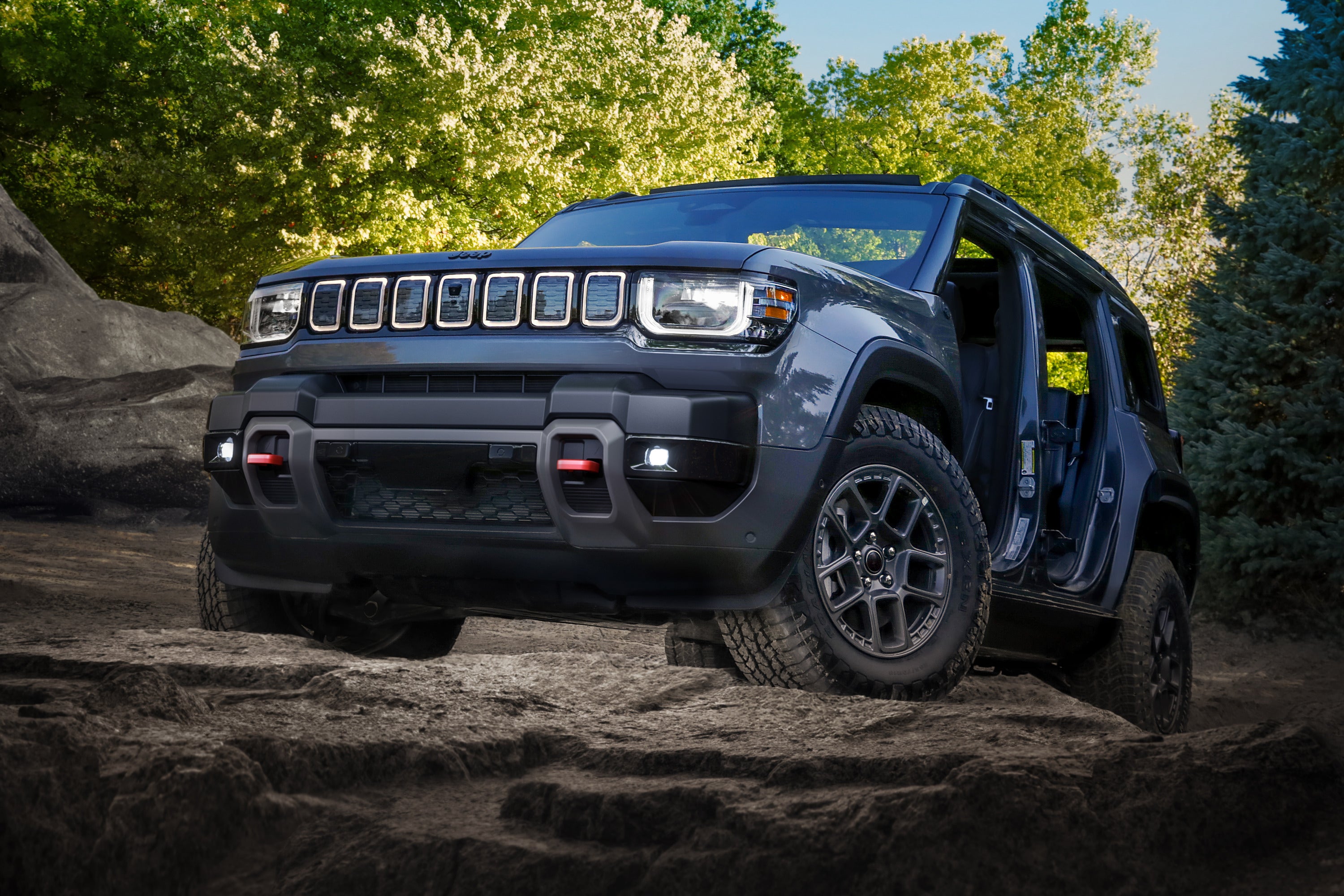 Jeep just revealed the all-electric Recon off-roader