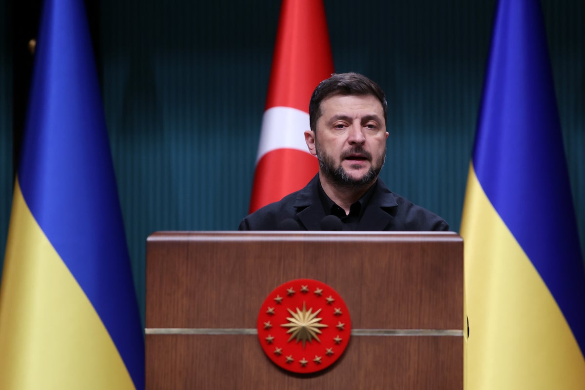 Ukraine-Russia war latest: Drone attack shuts Russian airports as Zelensky considers Trump peace deal