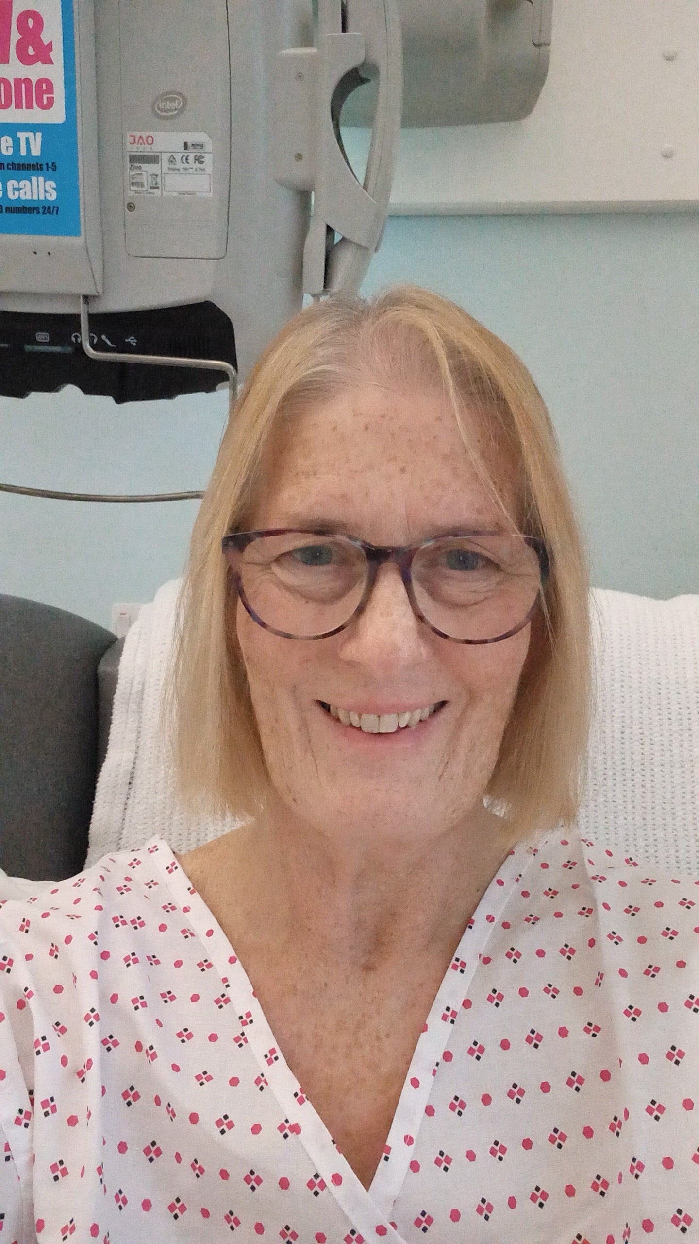 Suzanne no hospital após a cirurgia