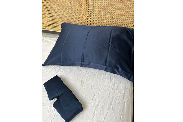 Best gifts for grandma Indybest review Drowsy silk pillowcase