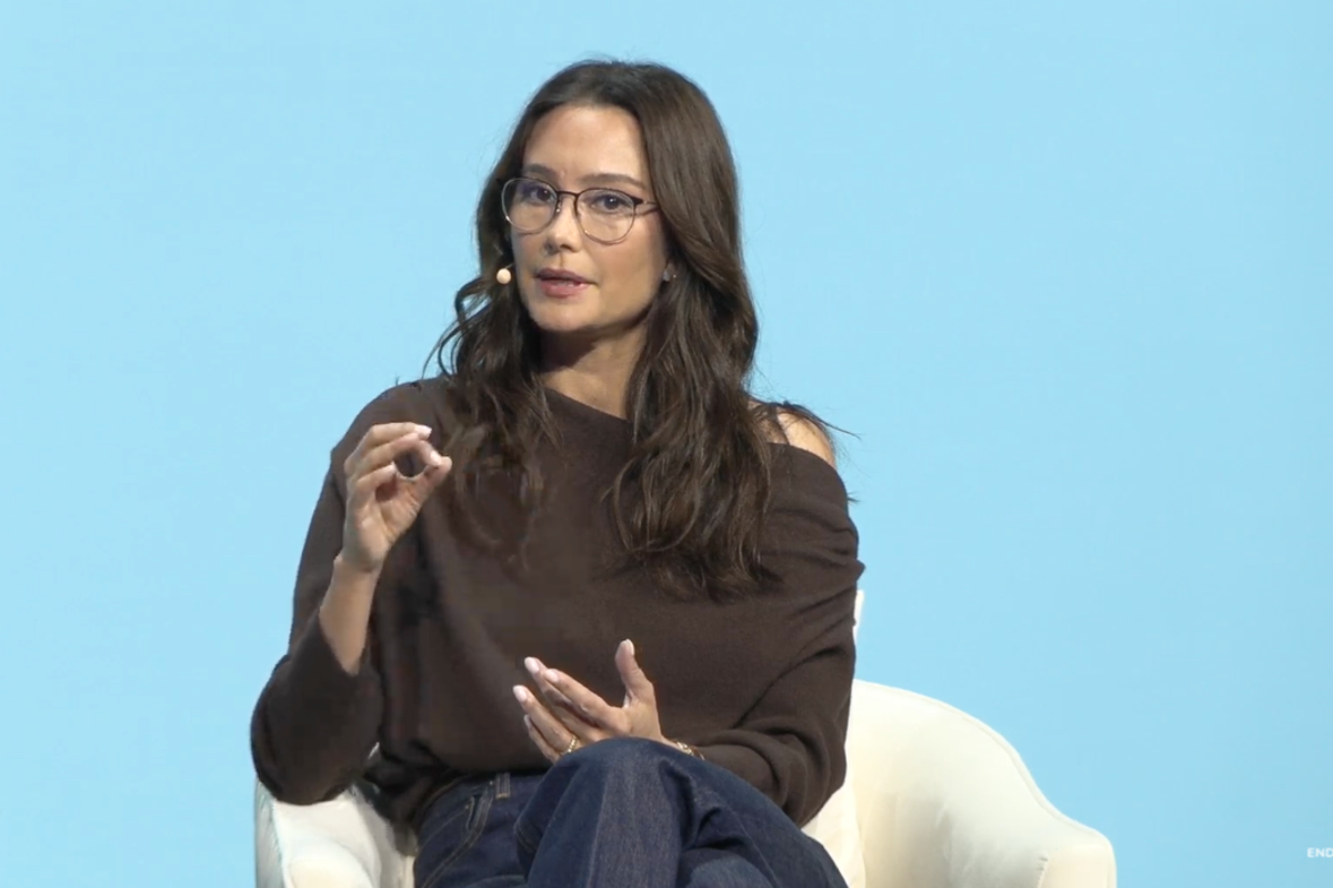 Emma Heming Willis has two-word response for those continuing to criticize her amid husband Bruce’s dementia diagnosis Emma Heming Willis has two-word response for those continuing to criticize her amid husband Bruce’s dementia diagnosis