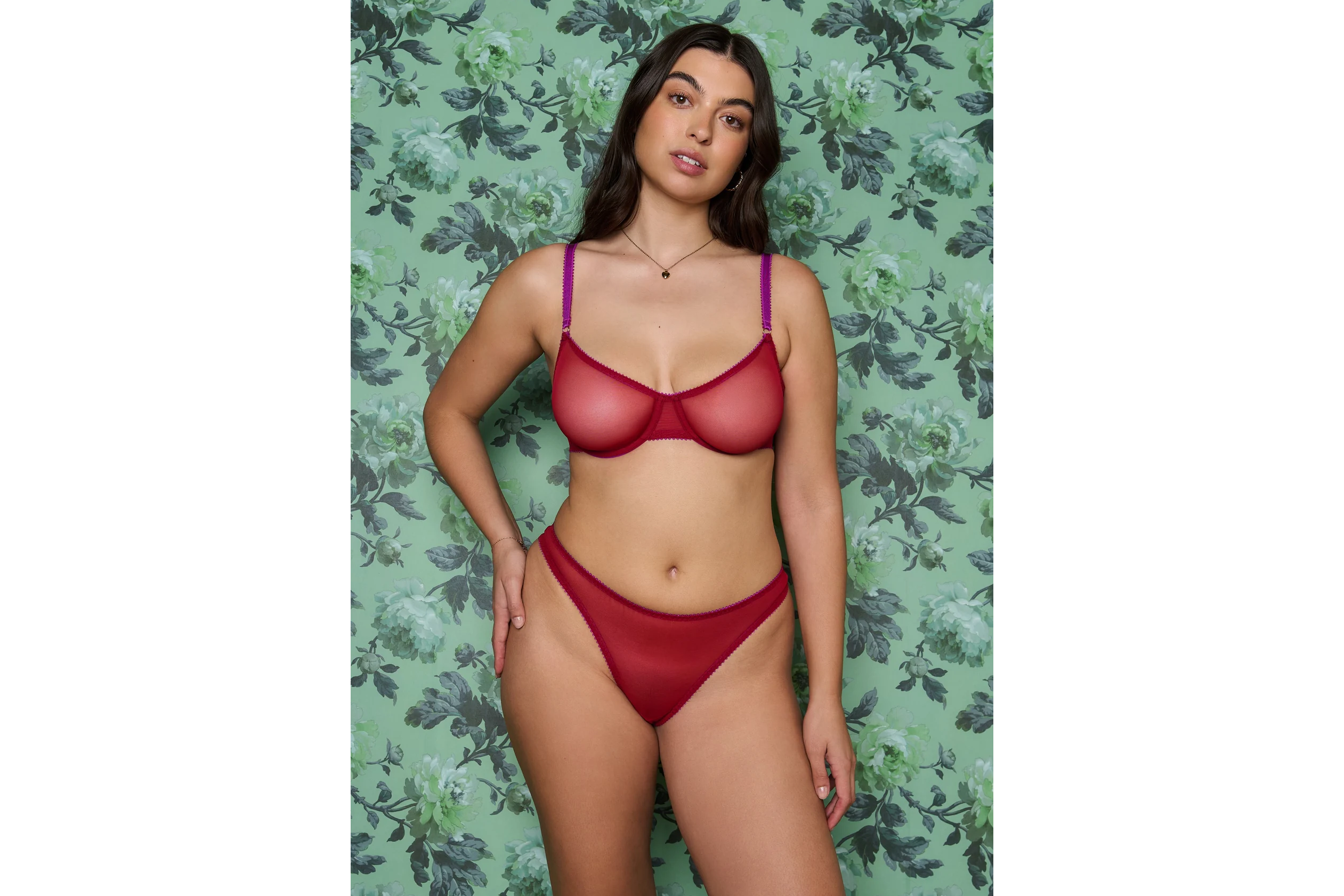 DORA-LARSEN_ECOM_AW25_102_9475ff9e-3186-4cc1-986c-a83f10ecb832