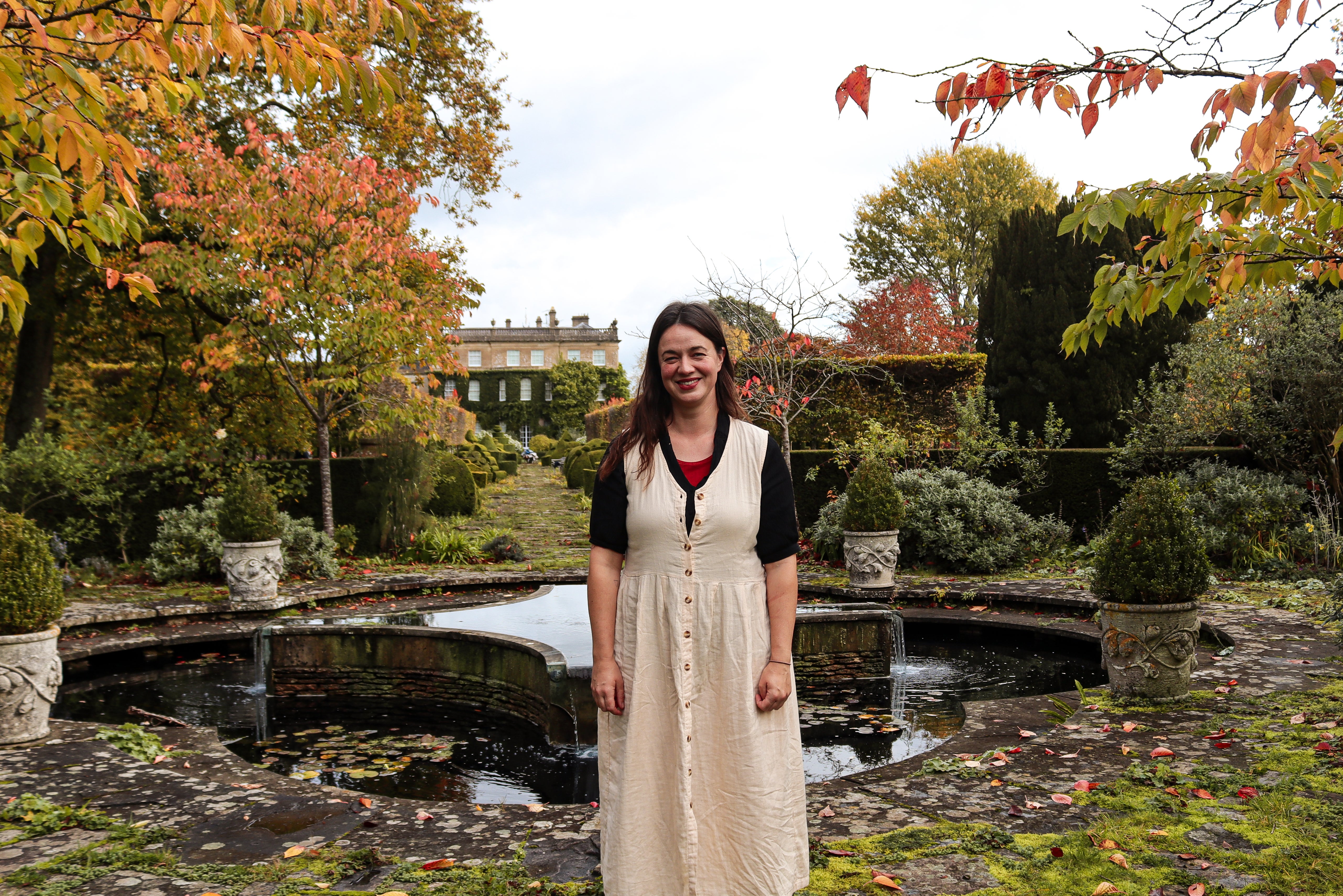 The former Manchester United and England footballer will support horticulturist and TV presenter Frances Tophill with the design