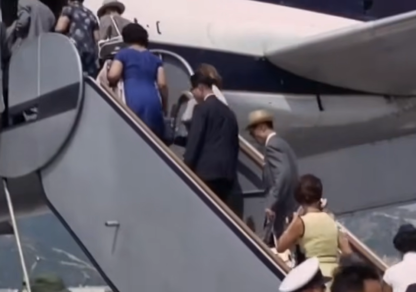 <p>The US Department of Transportation wants to 'restore courtesy and class to air travel' as seen in this image of a BOAC jet</p>