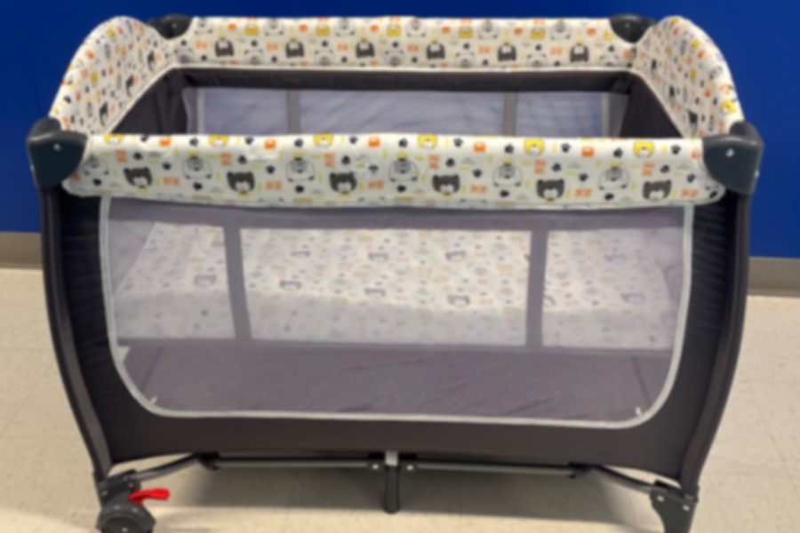 The recall covers Play Yards (Model P700, Production Date 202503) with black mesh sides, white top rails, and a bear-print mattress