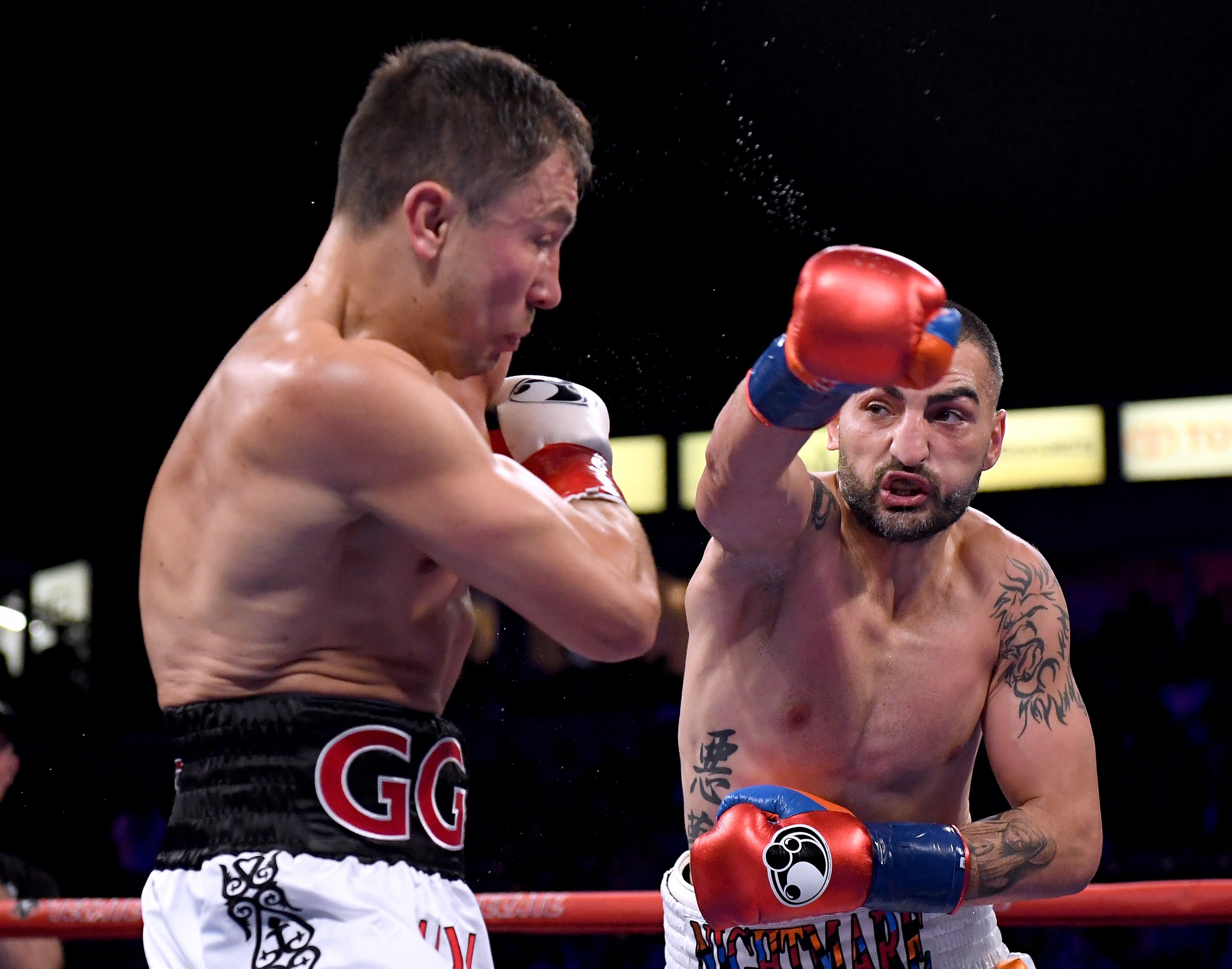 Vanes Martirosyan (right) in action against Gennady Golovkin