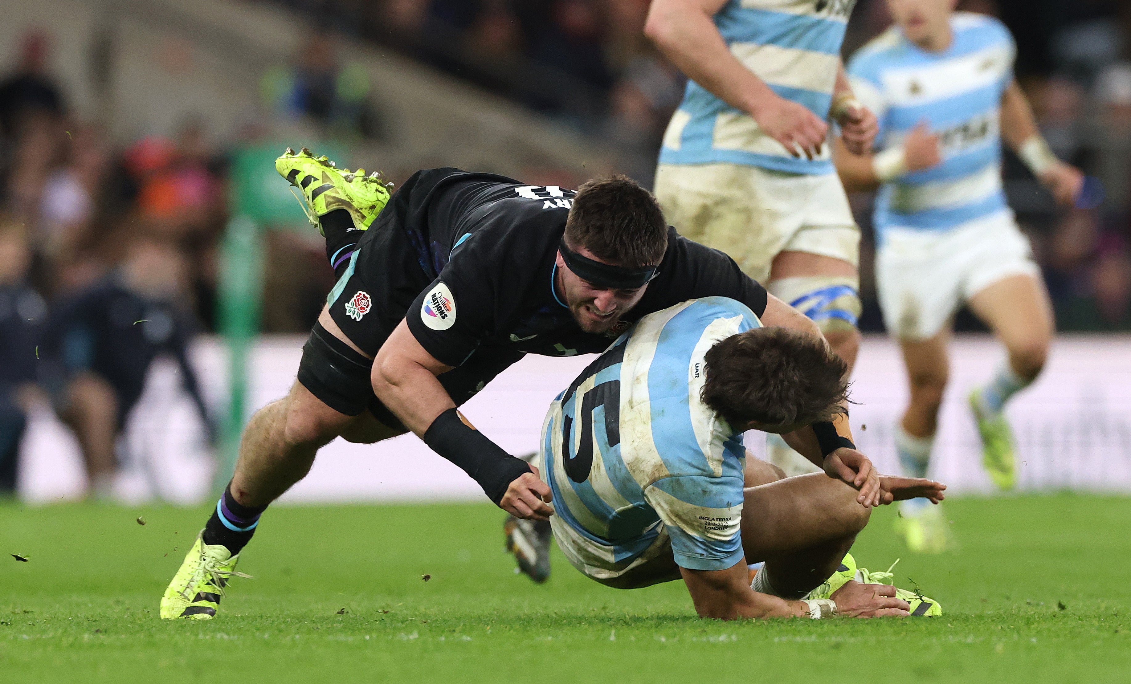 Curry tackled Juan Cruz Mallia, which ended with the Argentine full-back tearing his ACL