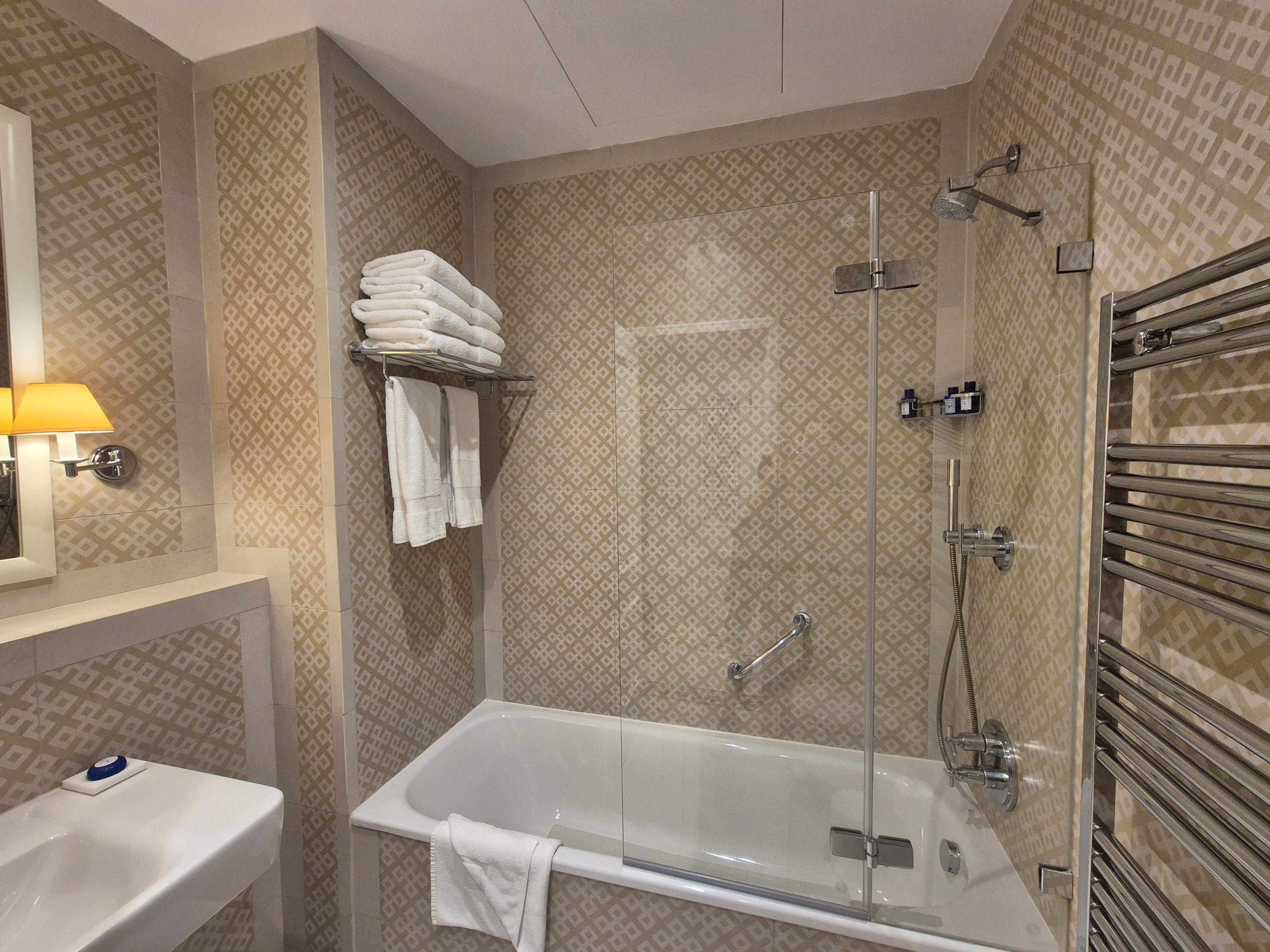 The bathroom wasn’t huge, but cultivated a cosy atmosphere