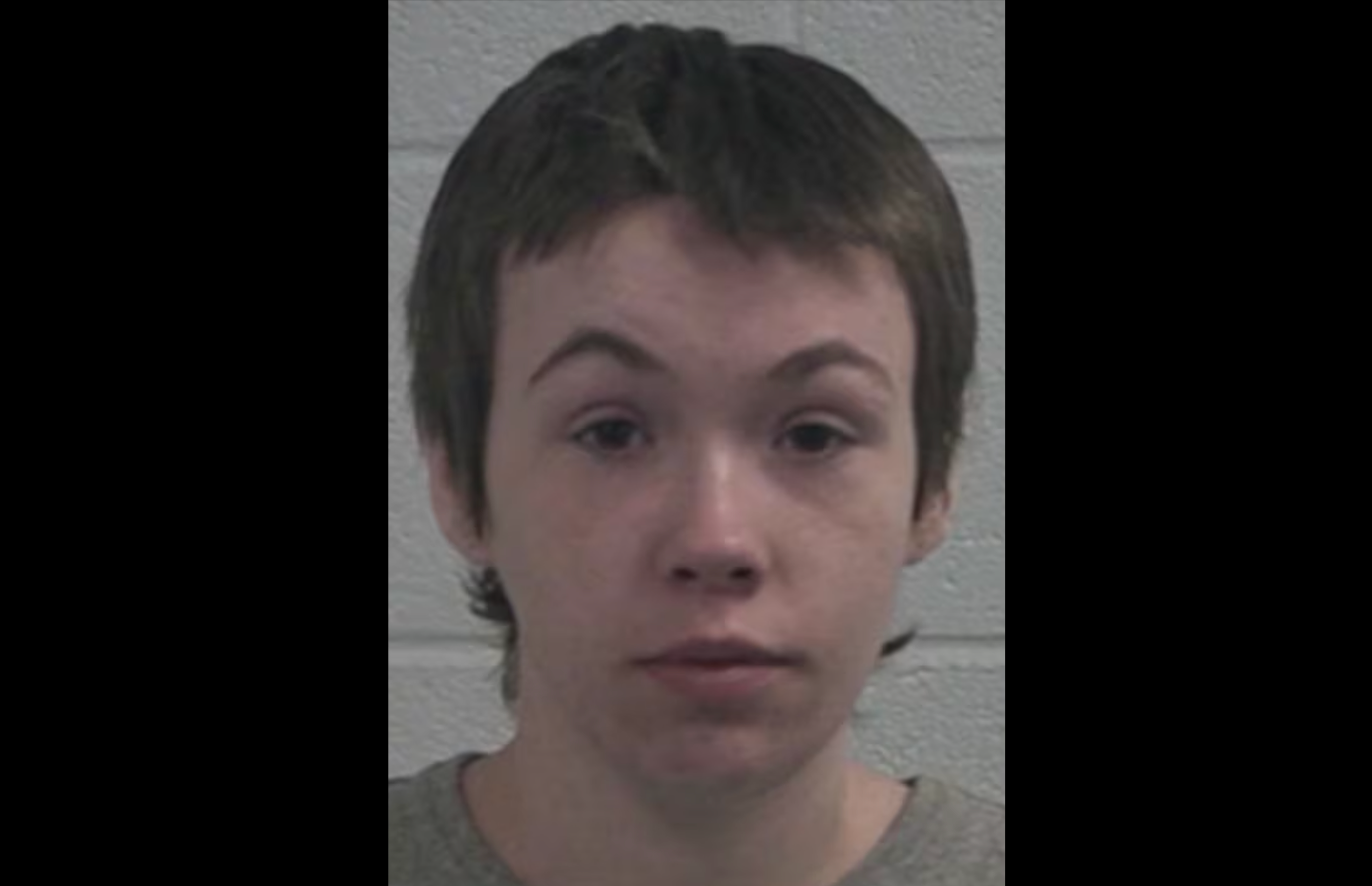 Dakota Taylor, 21, foi presa e acusada do assassinato de duas crianças com três anos de diferença na Geórgia.