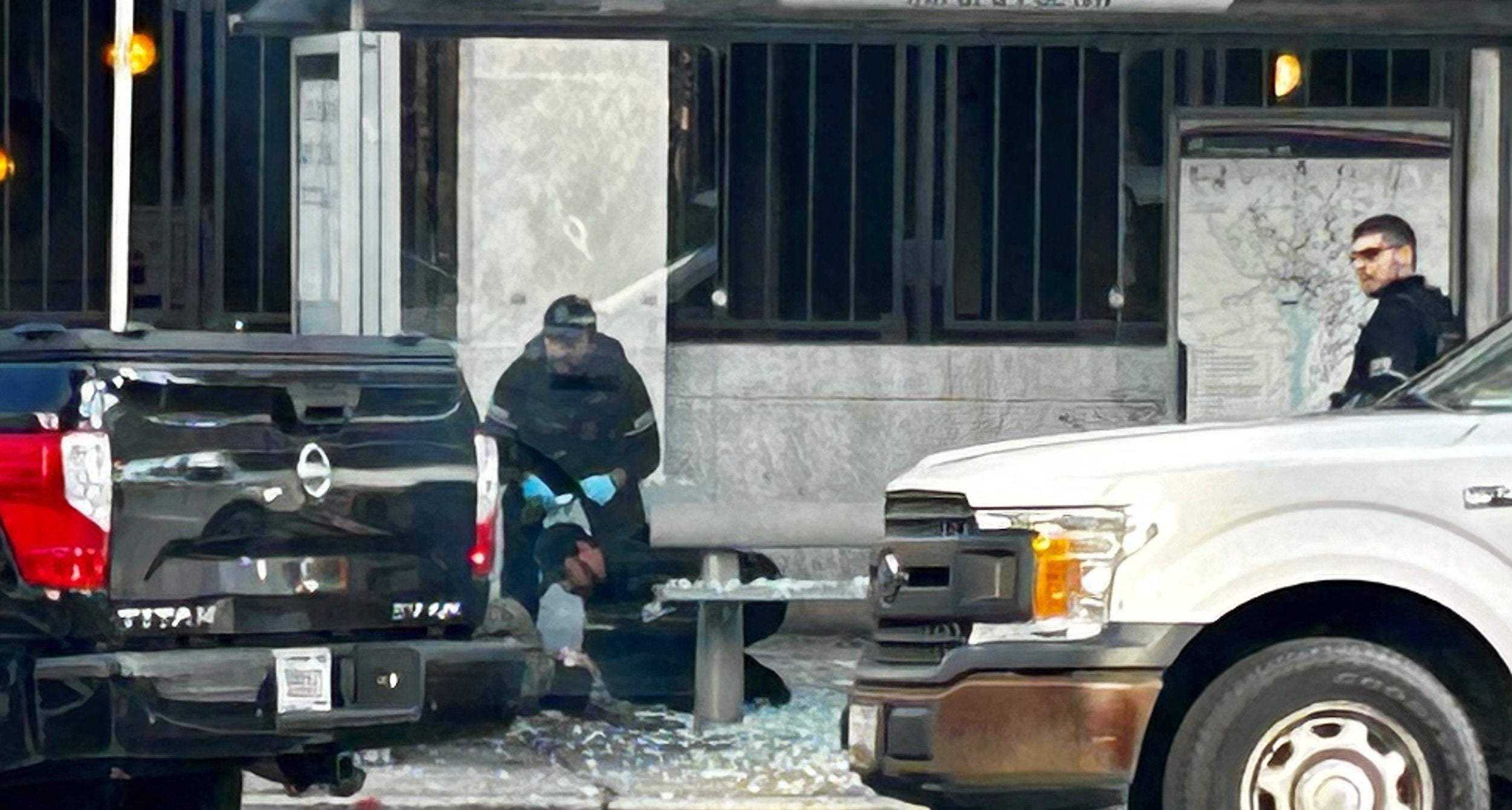 Police at the scene of the shooting near the White House, Washington, D.C.