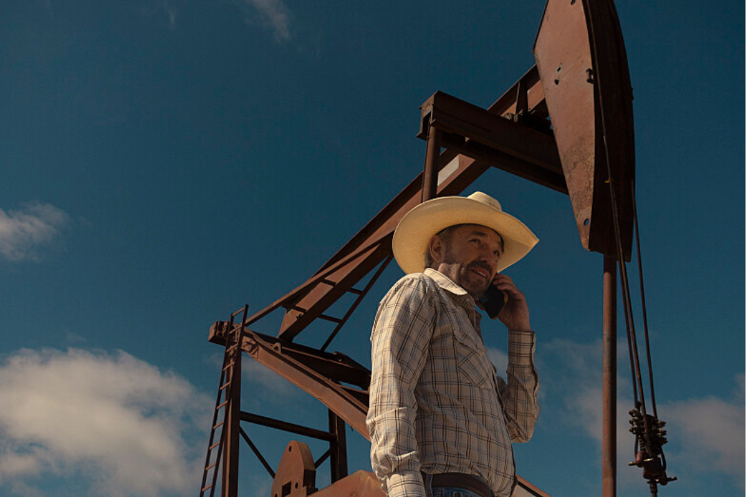 蘭德曼第二季目前正在派拉蒙+播出