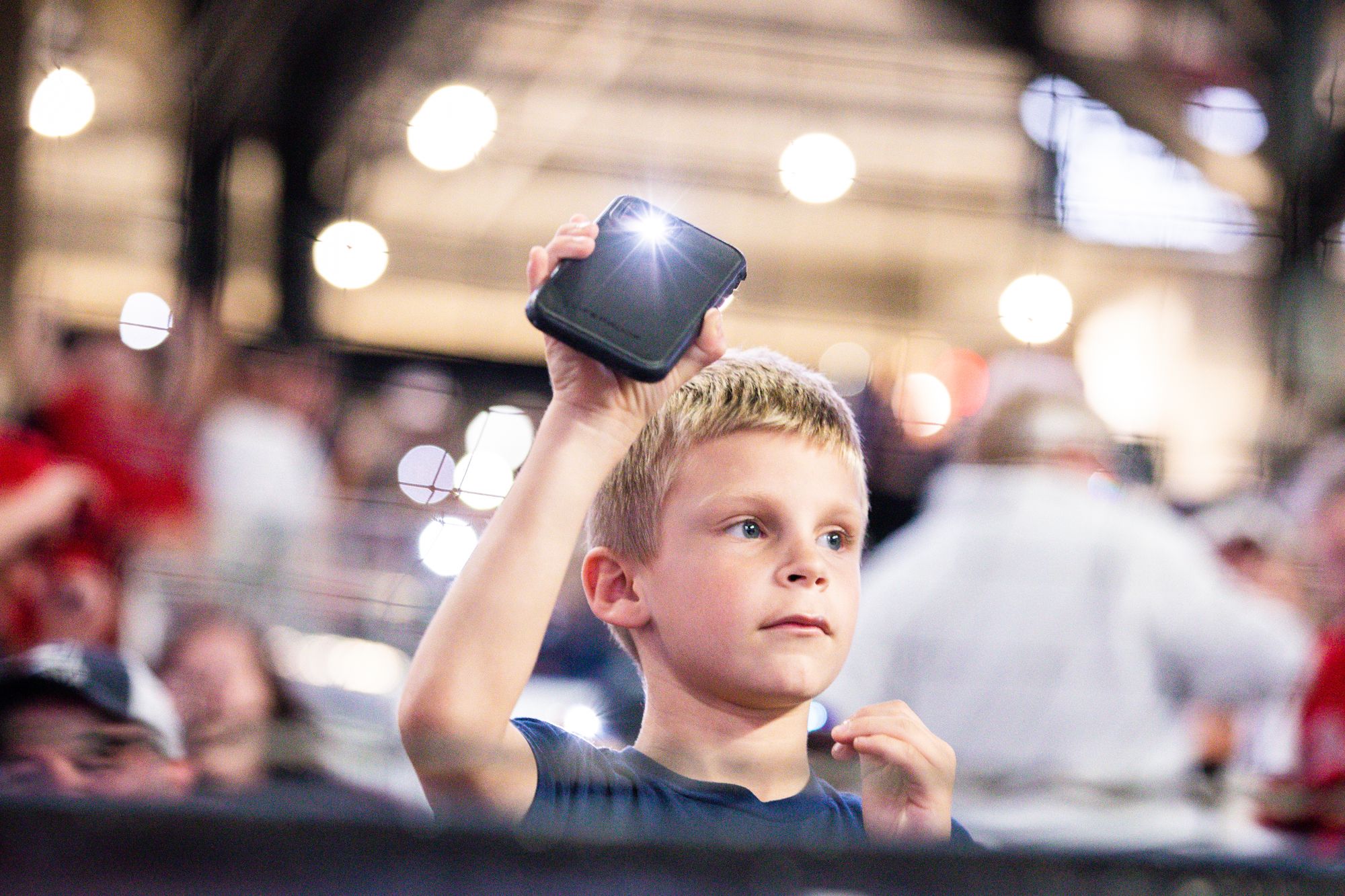 As crianças podem ter smartphones com segurança, mas os investigadores destacam a importância do uso regulamentado